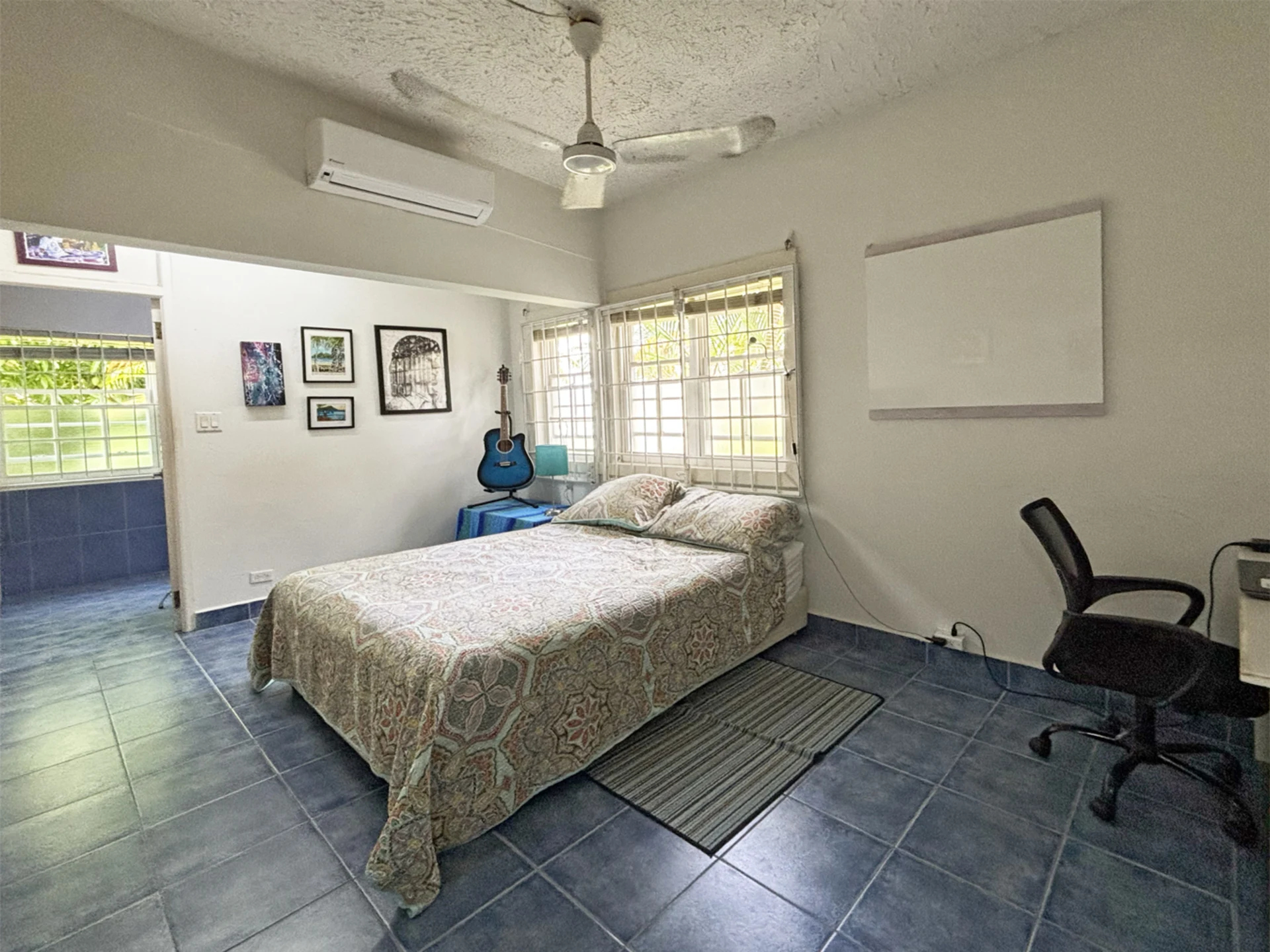 2nd Large Bedroom