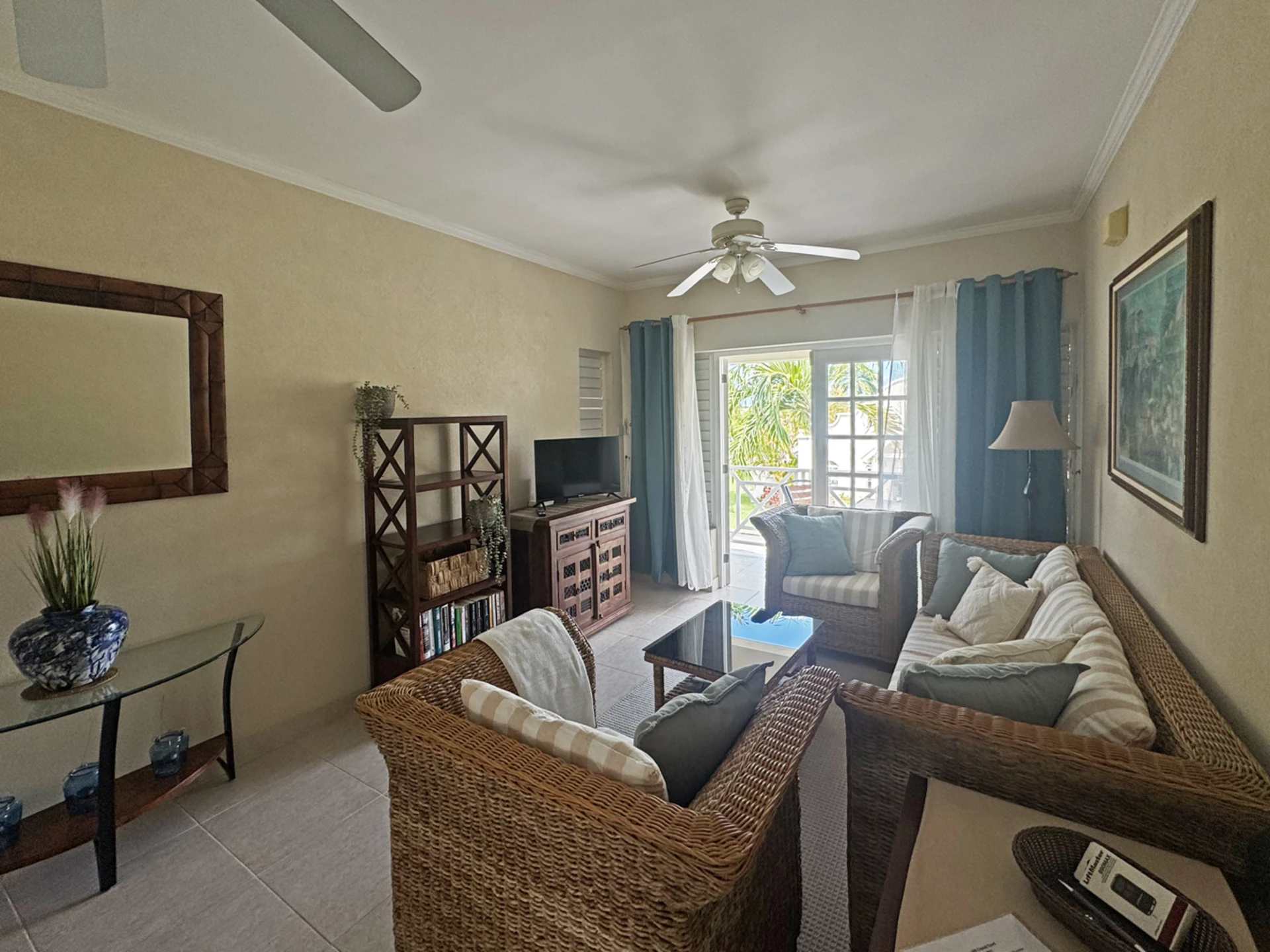 Tastefully furnished living area