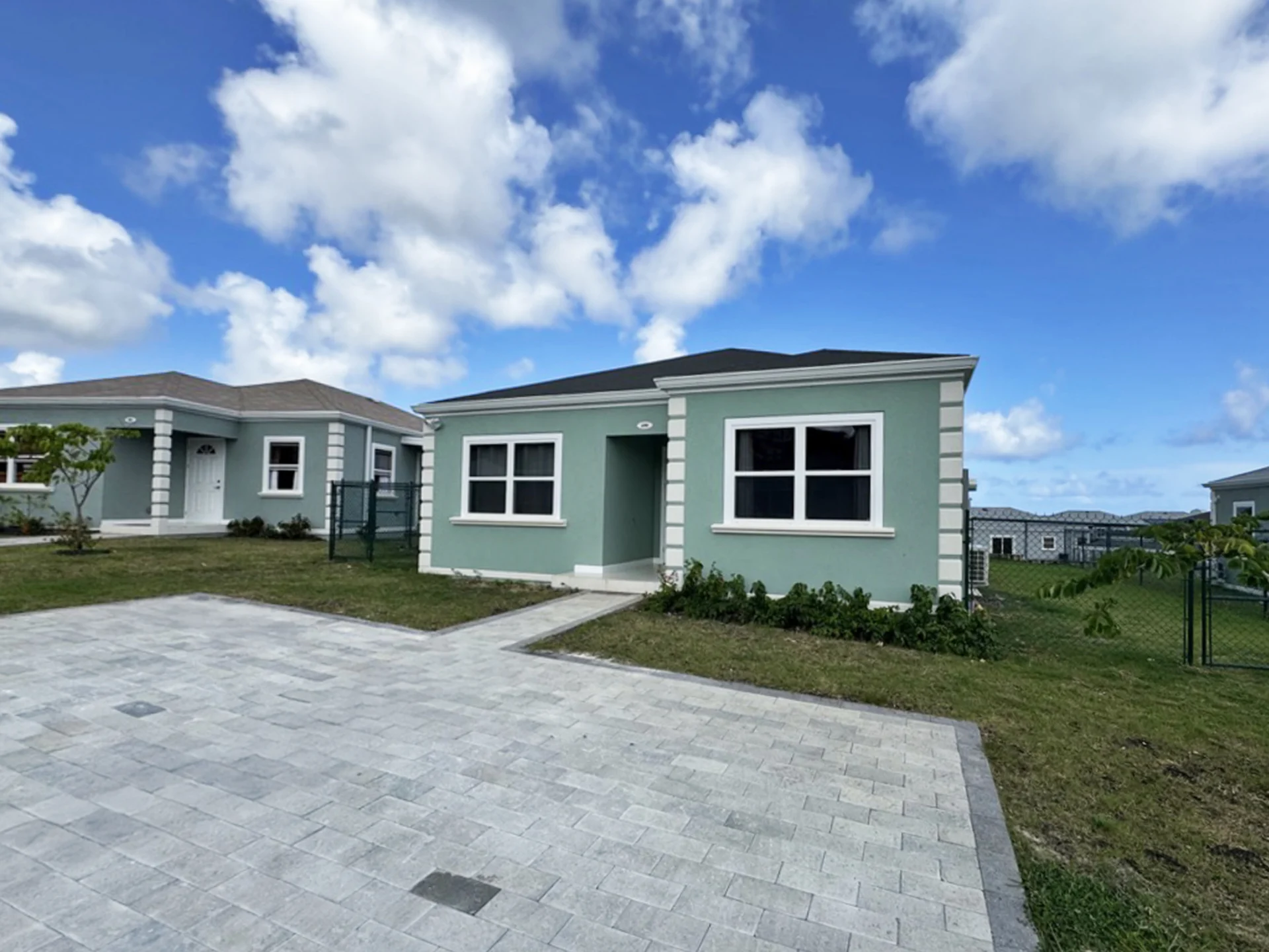 Welcome to Sugar Apple 690