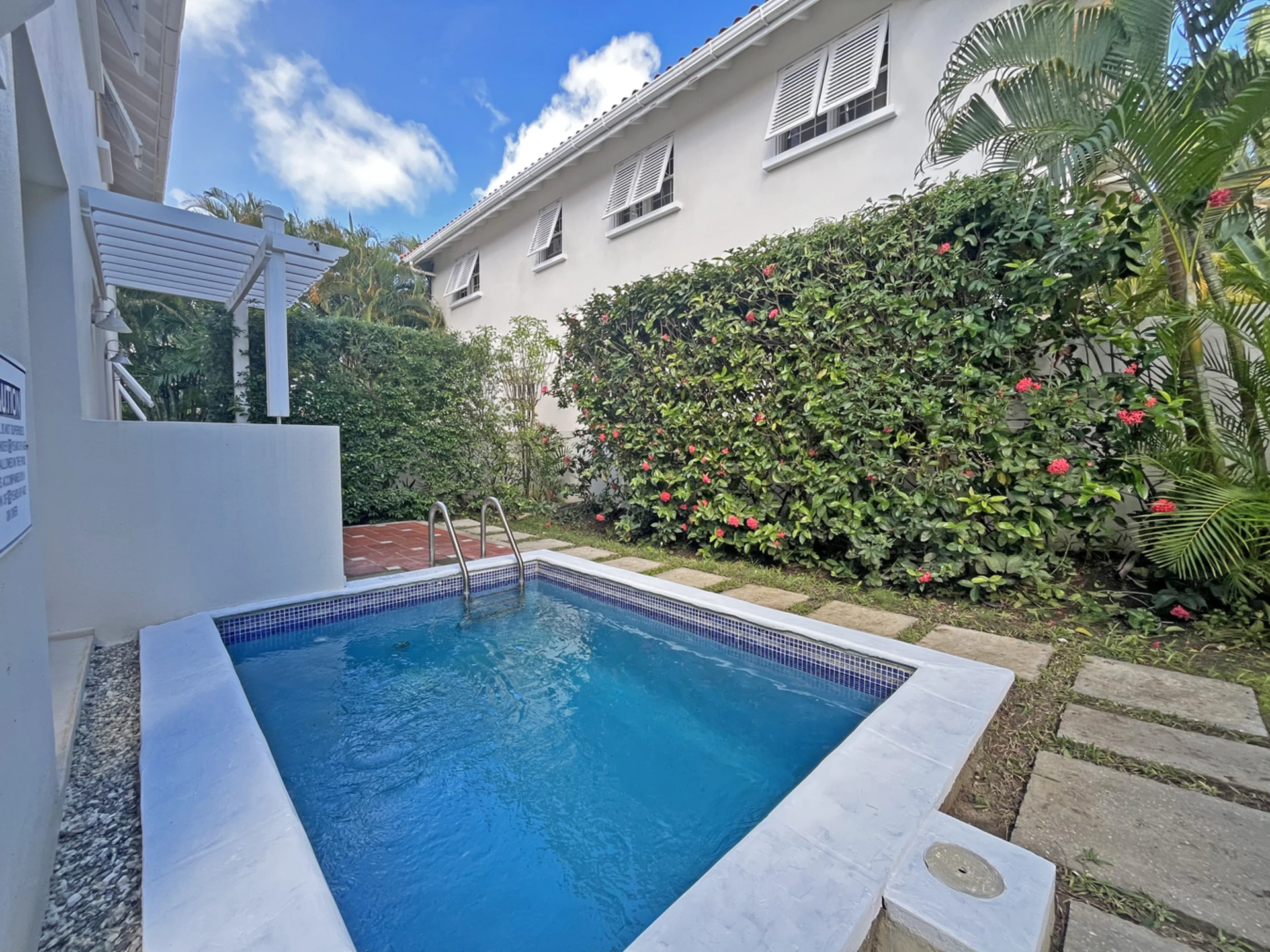 Private pool