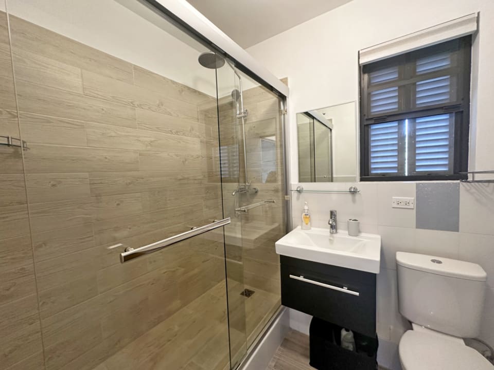 Modern Bathroom