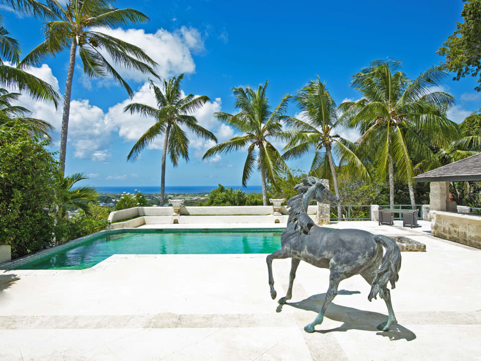 Beautiful Pool with Sea Views