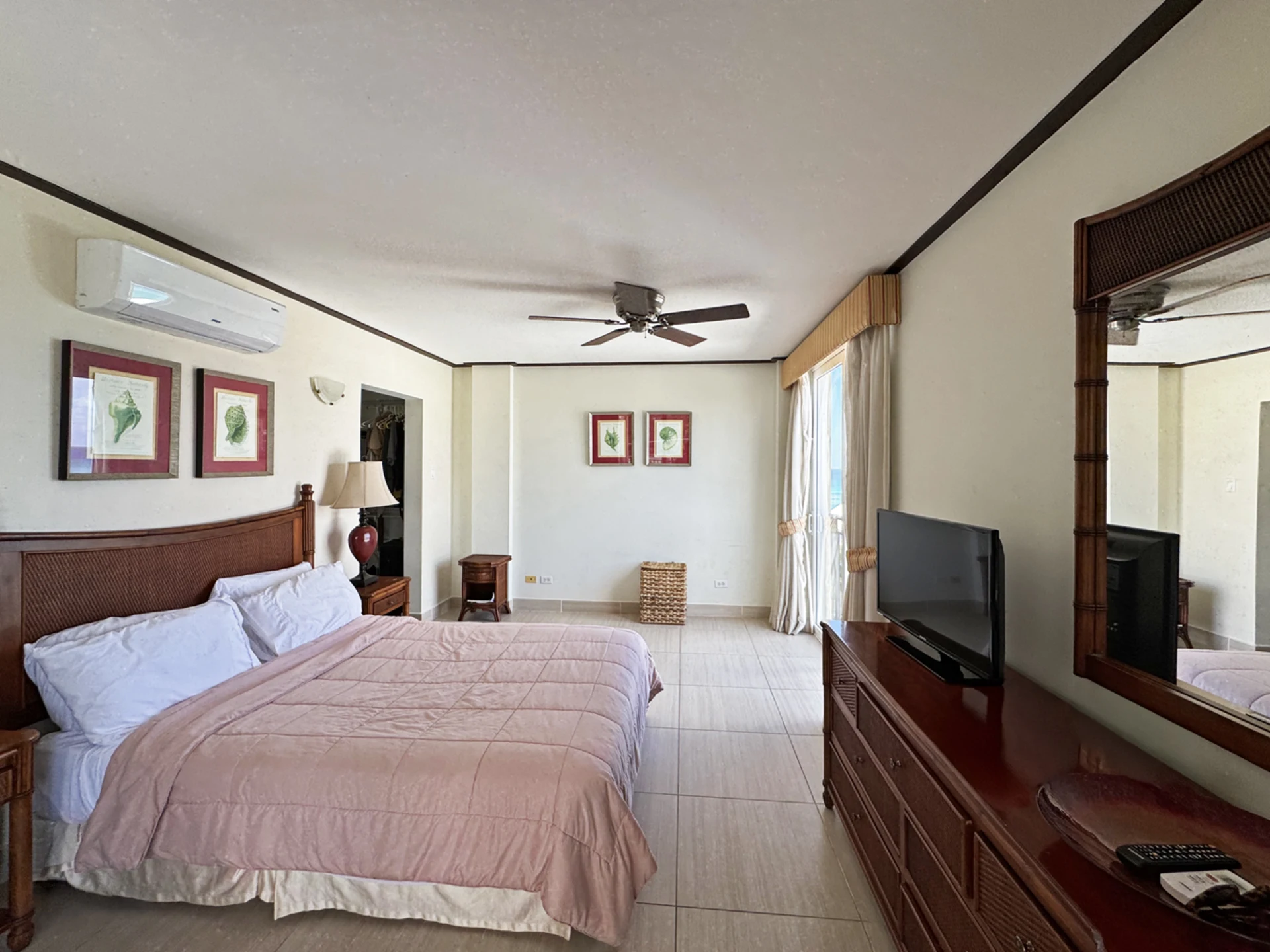 Main bedroom