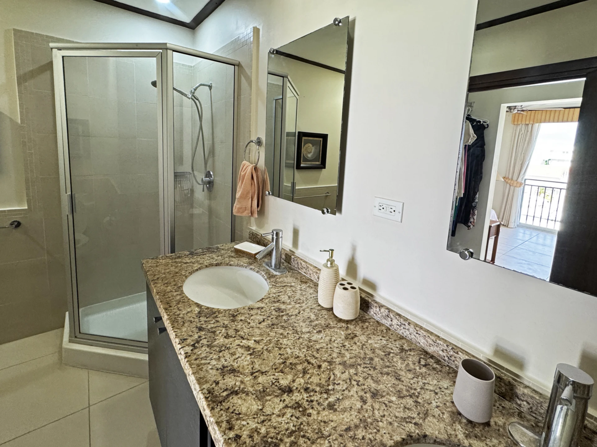 Main bathroom