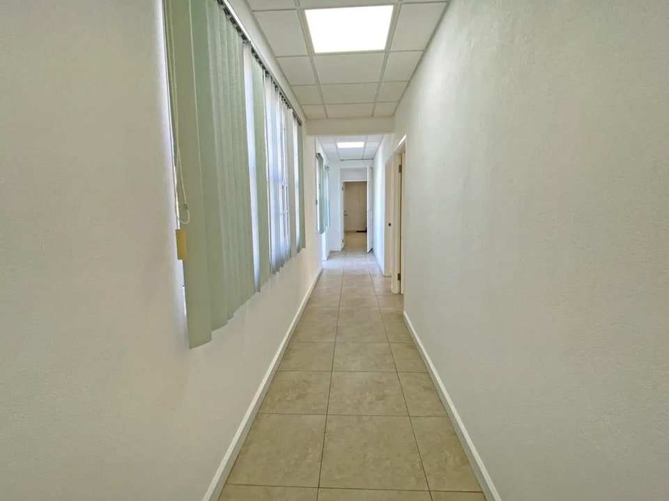 Corridor to the space