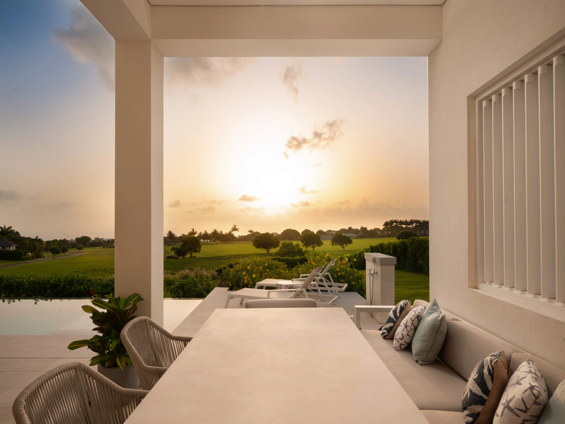 Enjoy beautiful sunsets at Simia