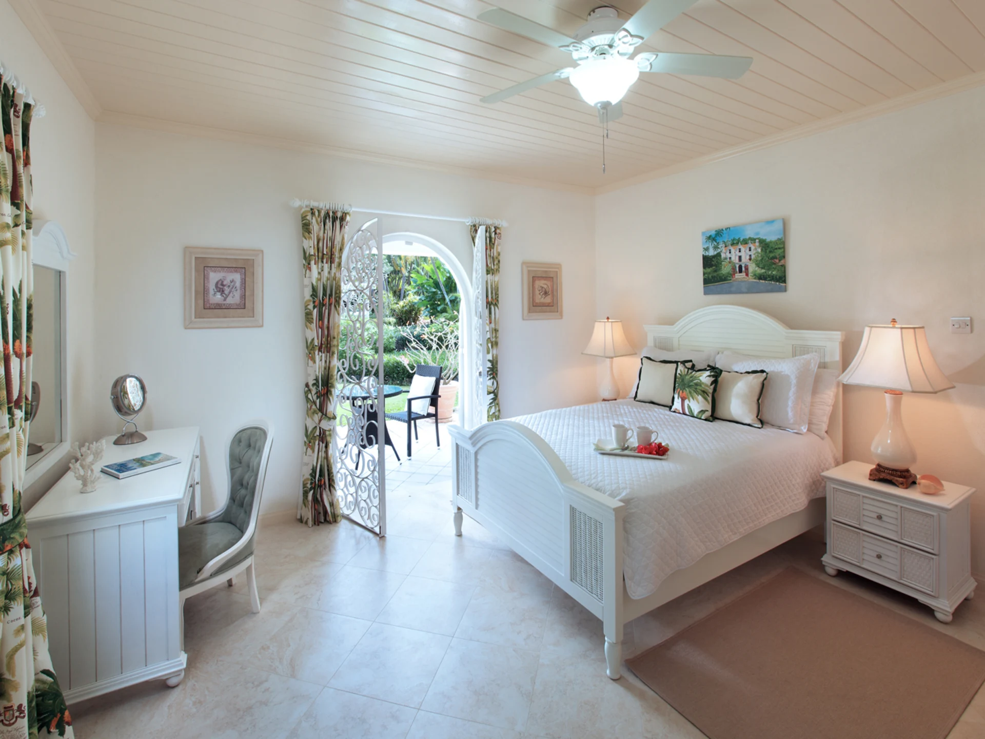 Guest bedroom