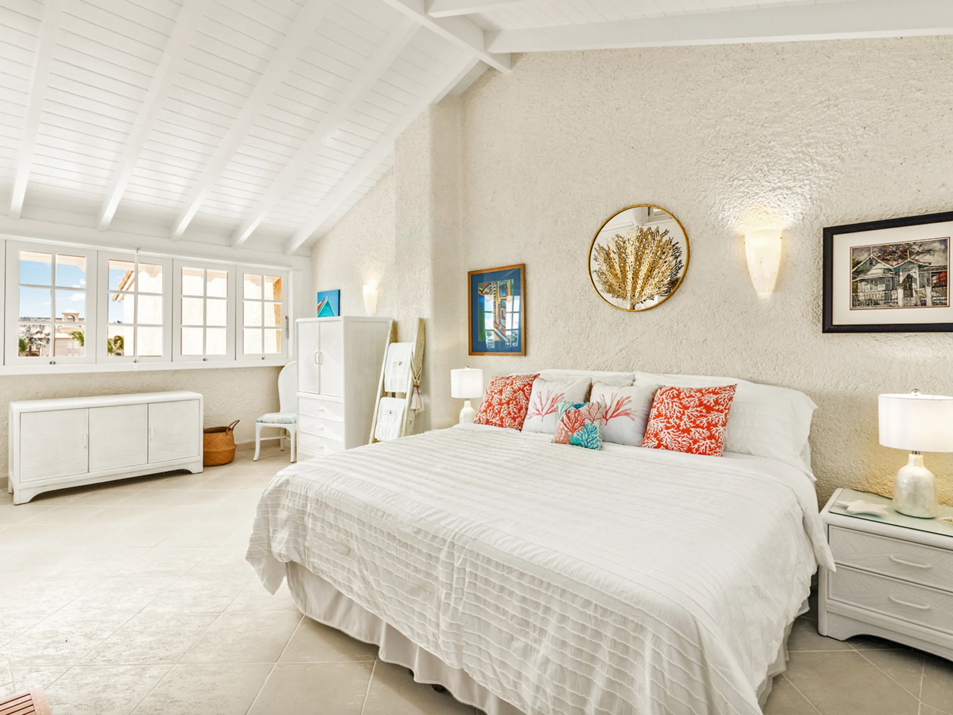 Upper bedroom