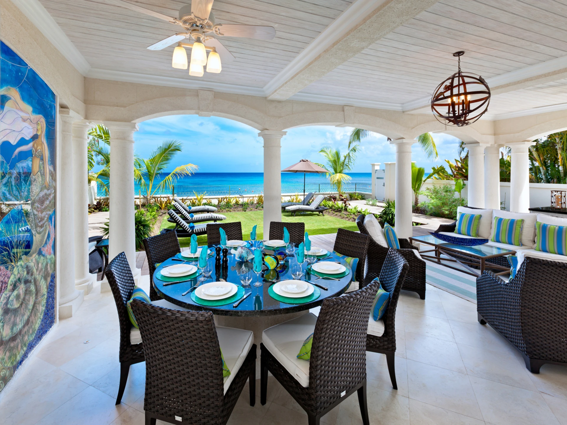 Outdoor dining facing the sea