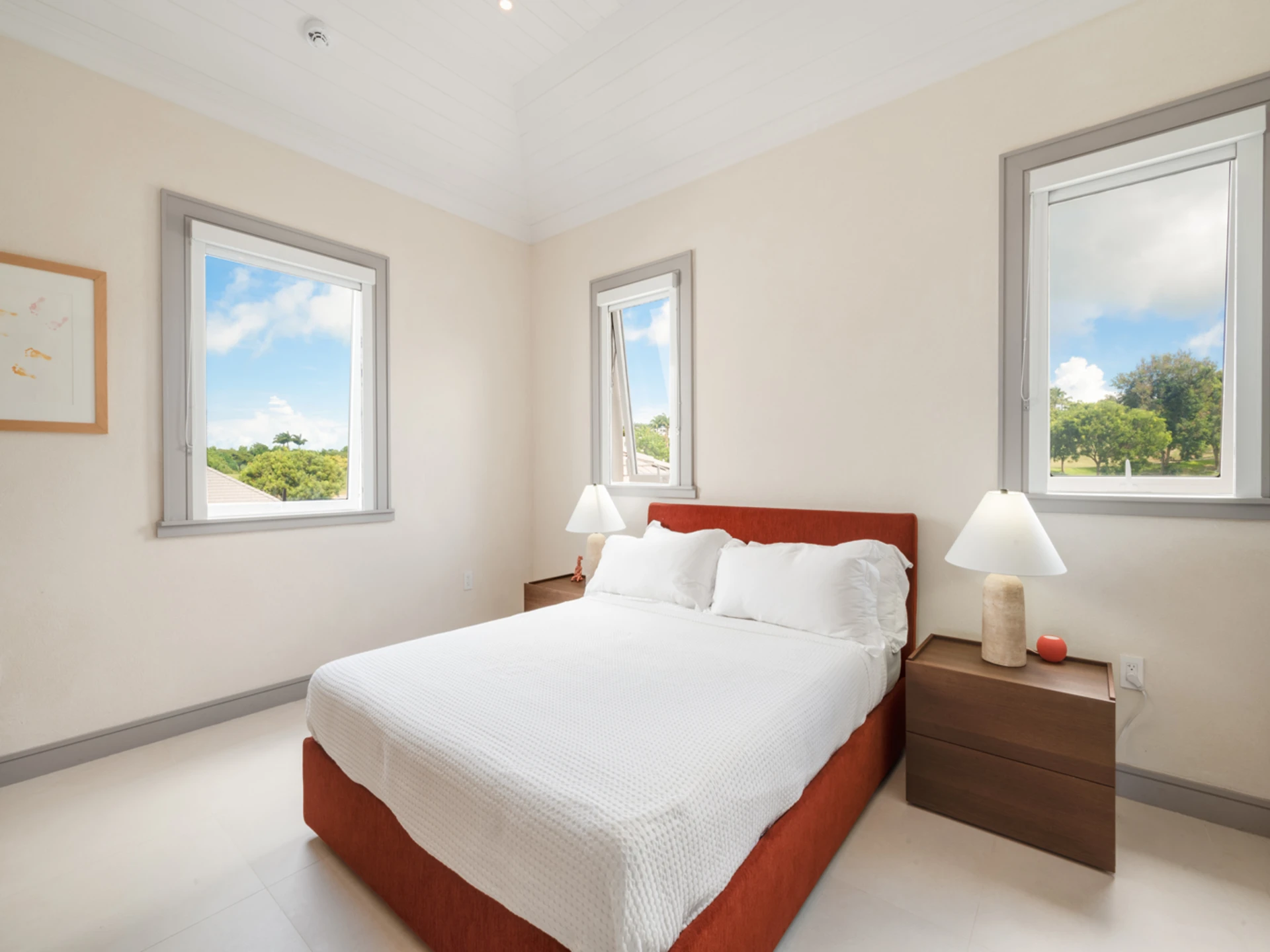 2nd Guest Bedroom Upstairs