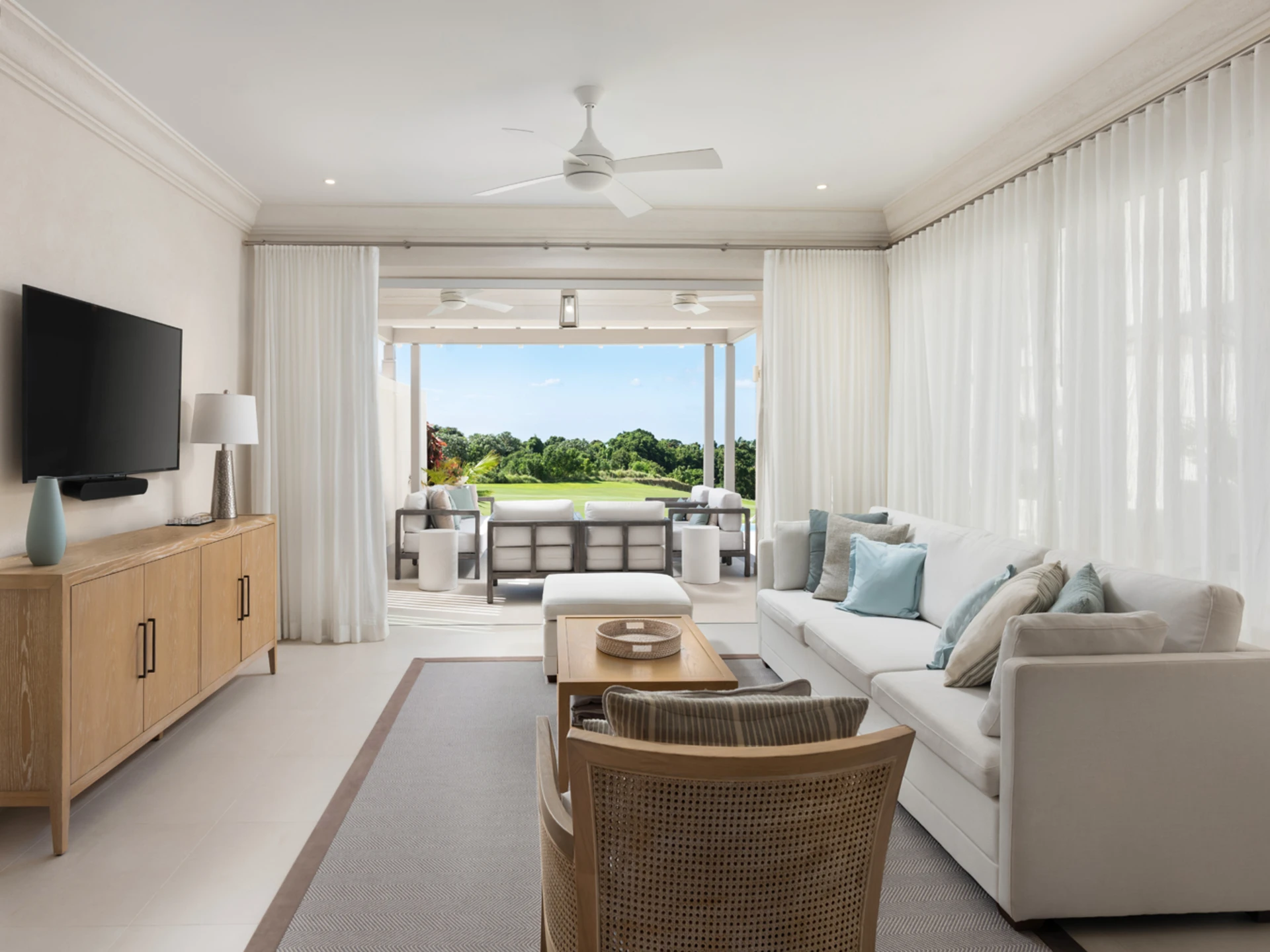 Spacious Living Room