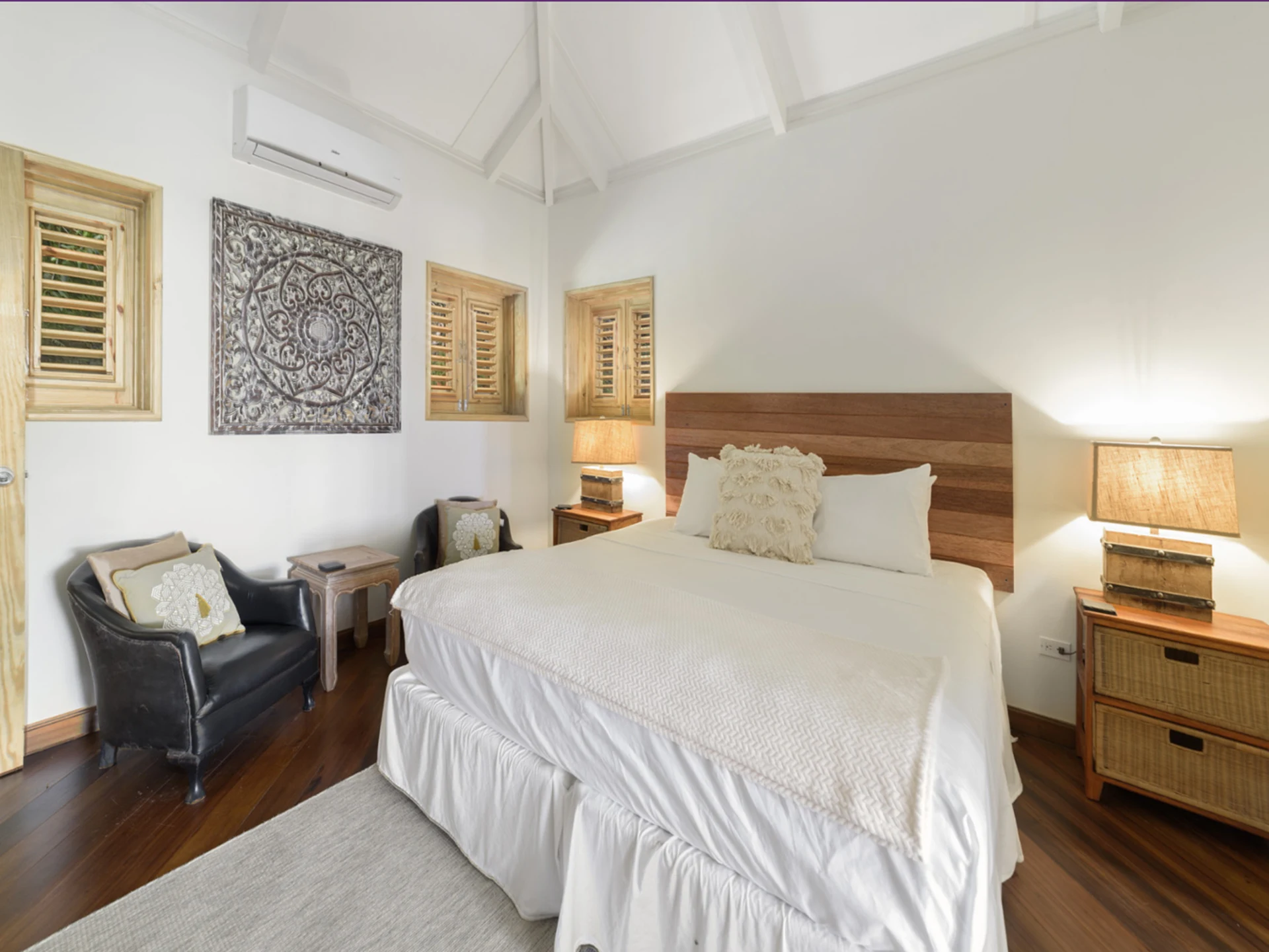 Guest bedroom suite