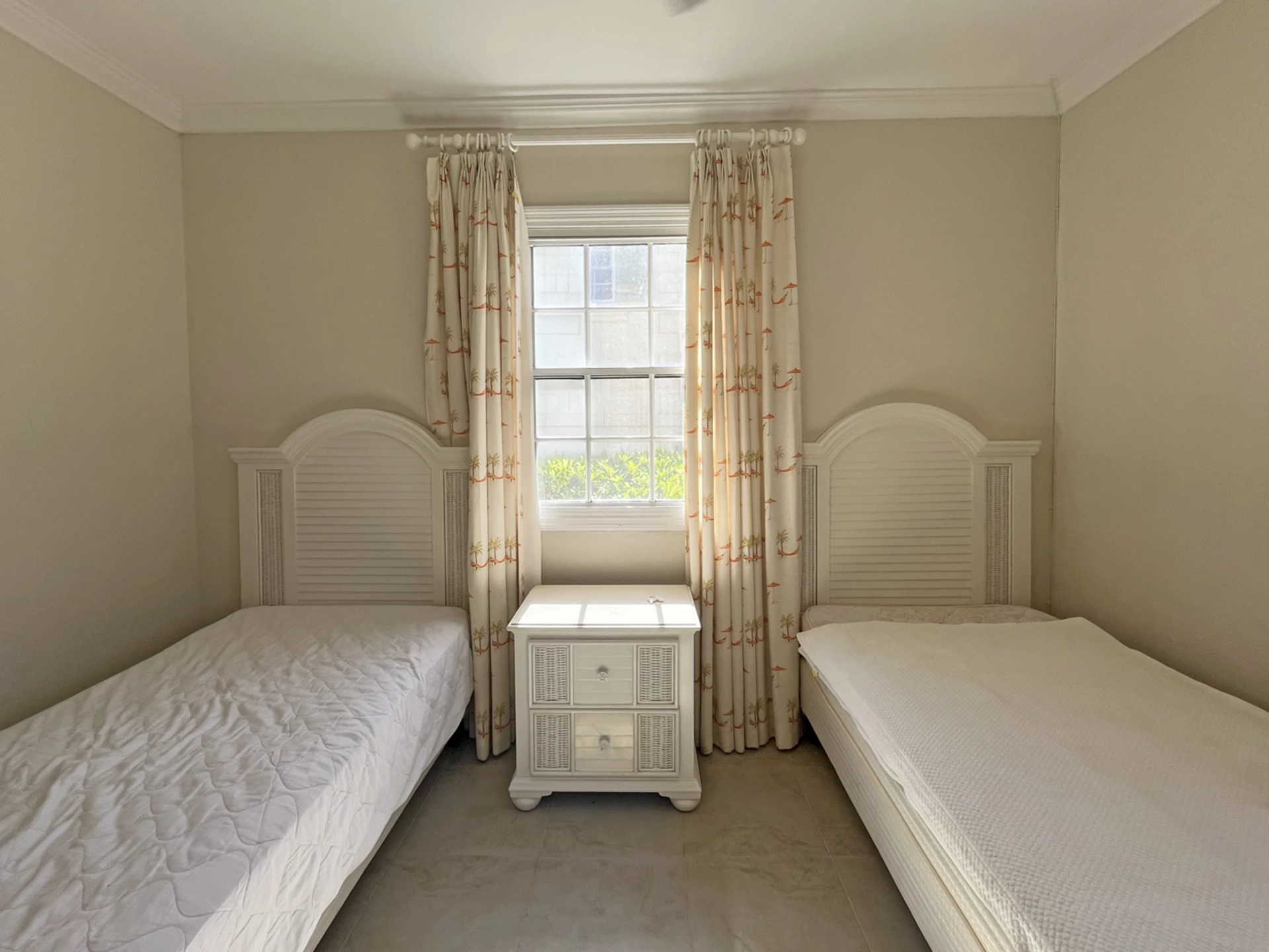 Secondary guest bedroom