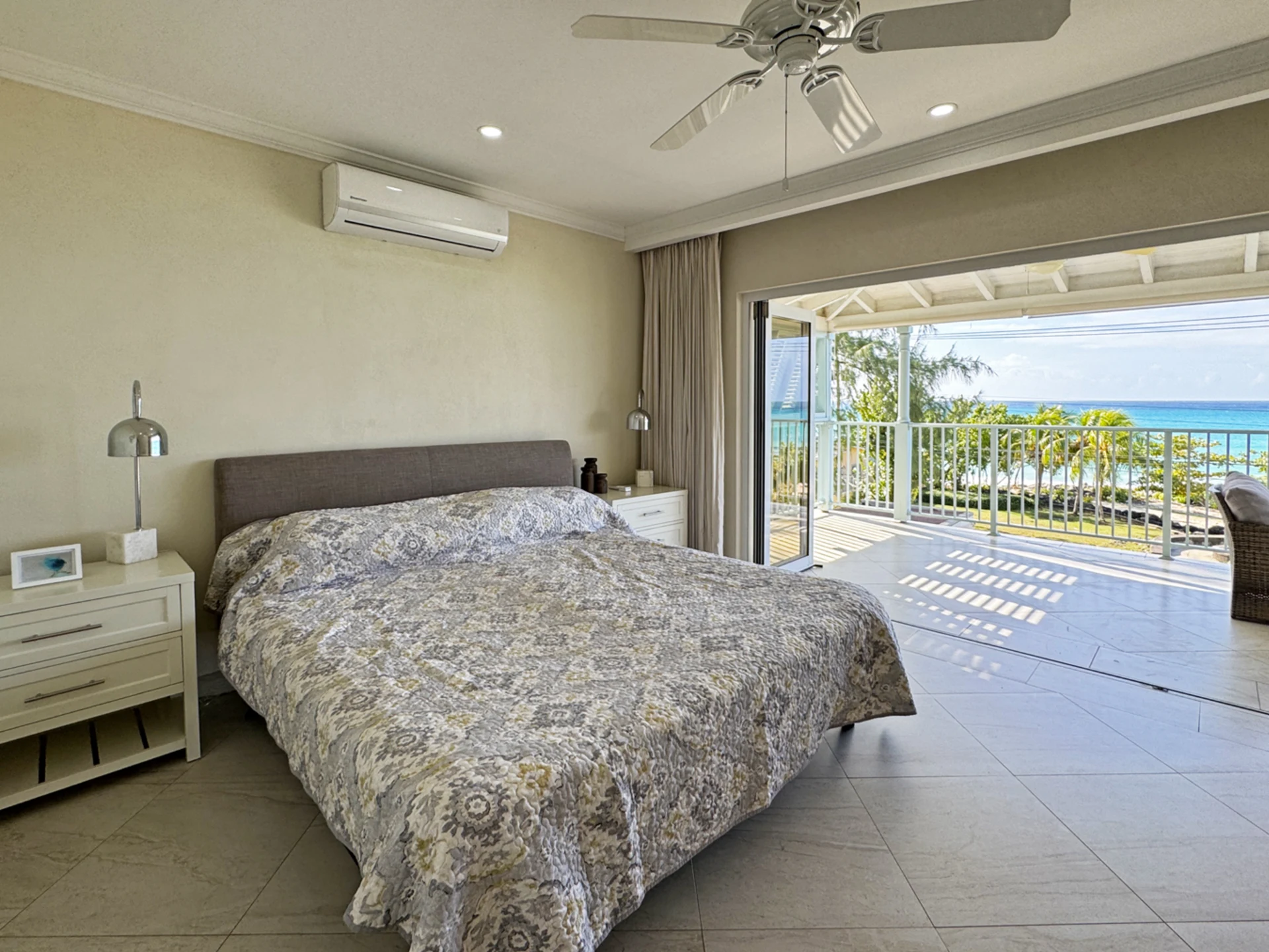 Main bedroom