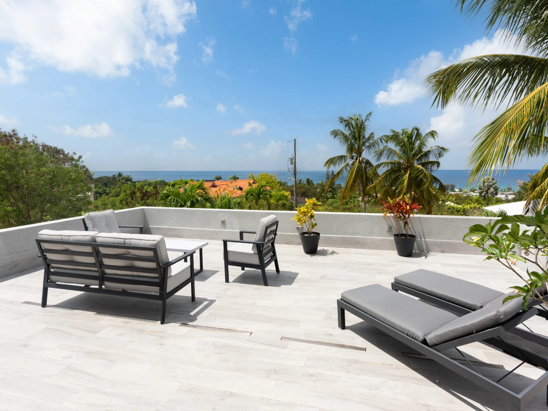 Upstairs terrace has wonderful sea view