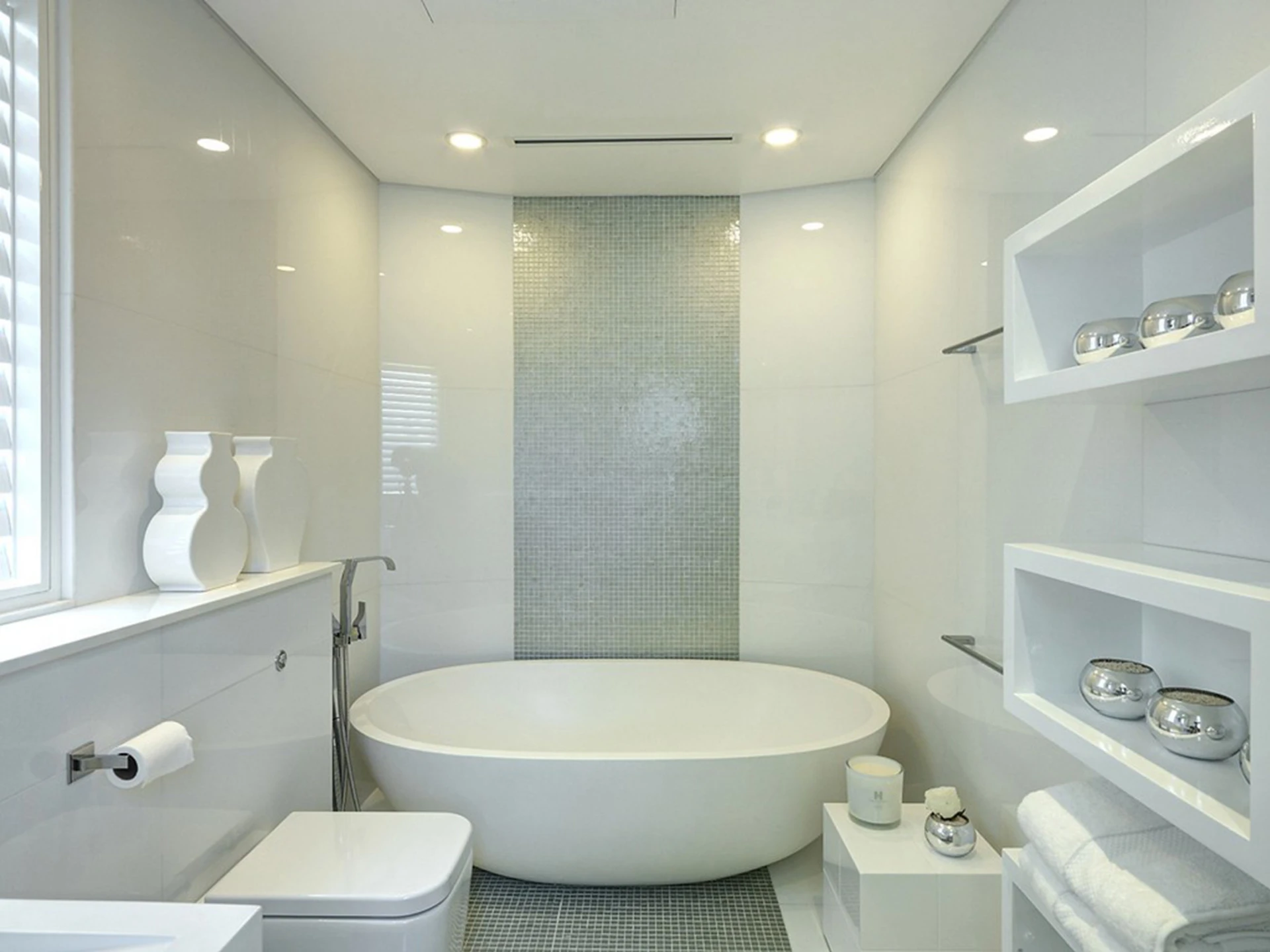 Footprints Beachfront Villa - Elegant bathrooms