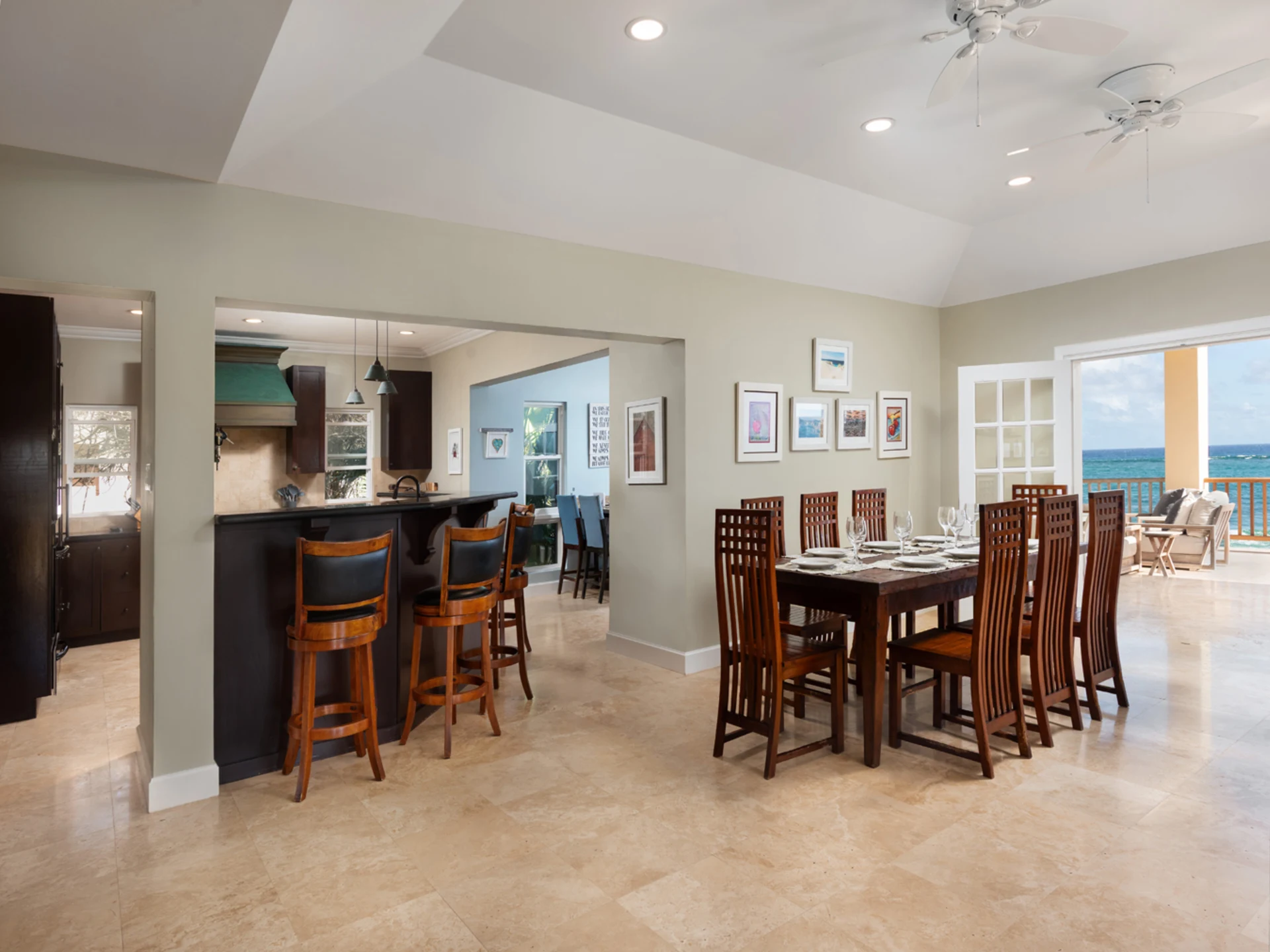 Open-plan layout