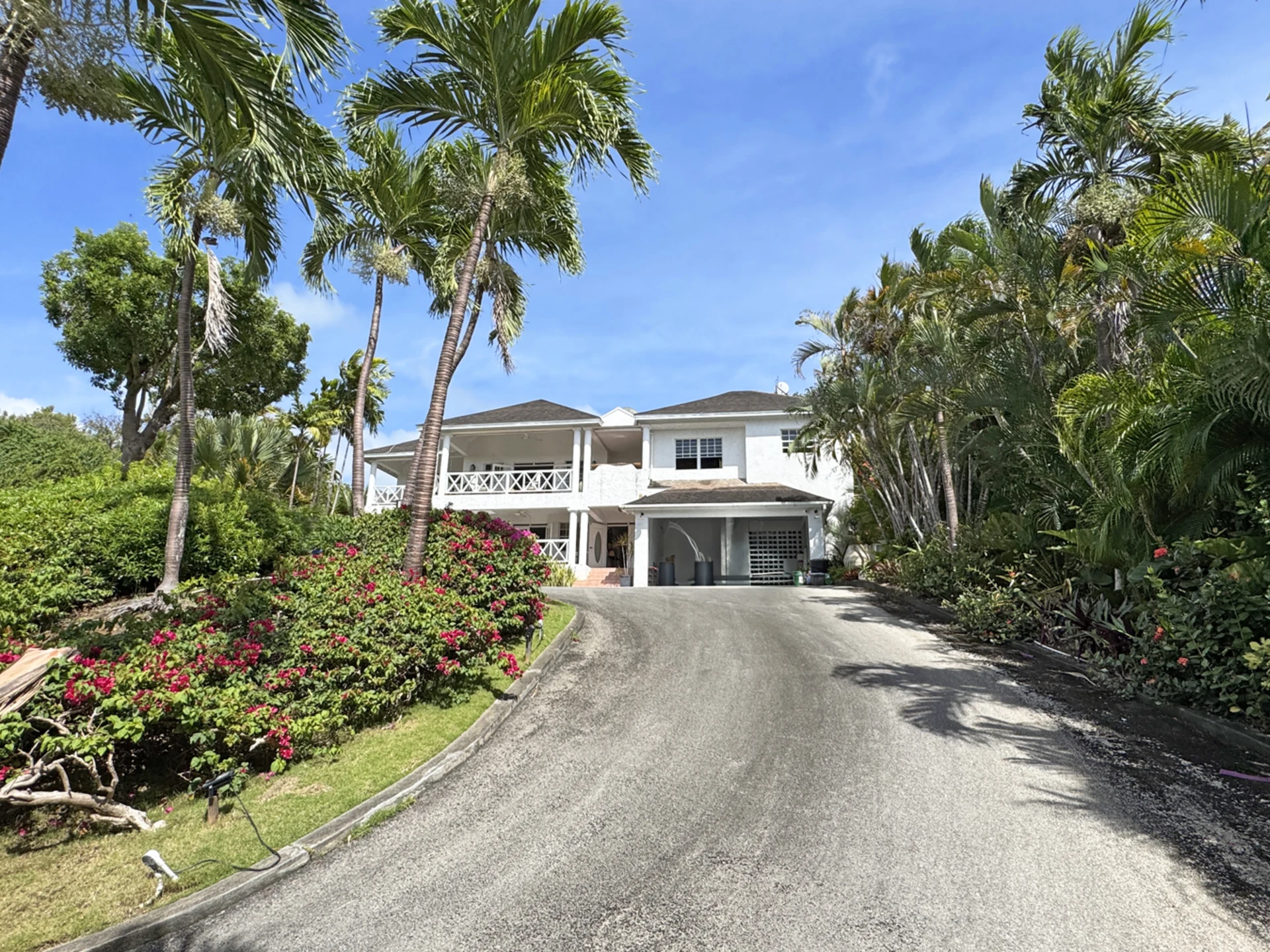 Driveway to Belleview
