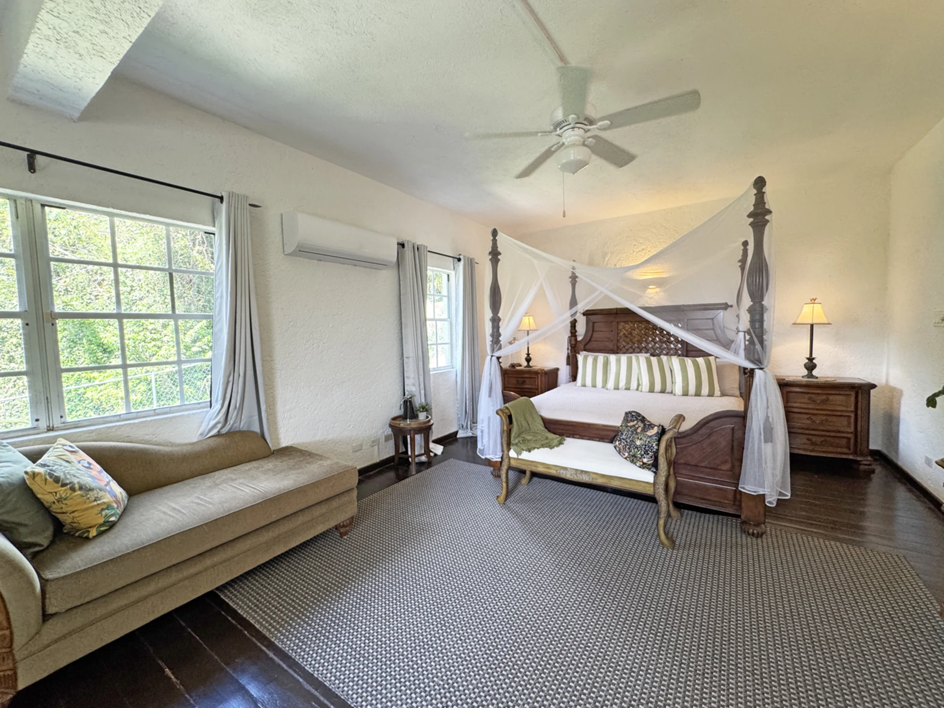 Downstairs bedroom