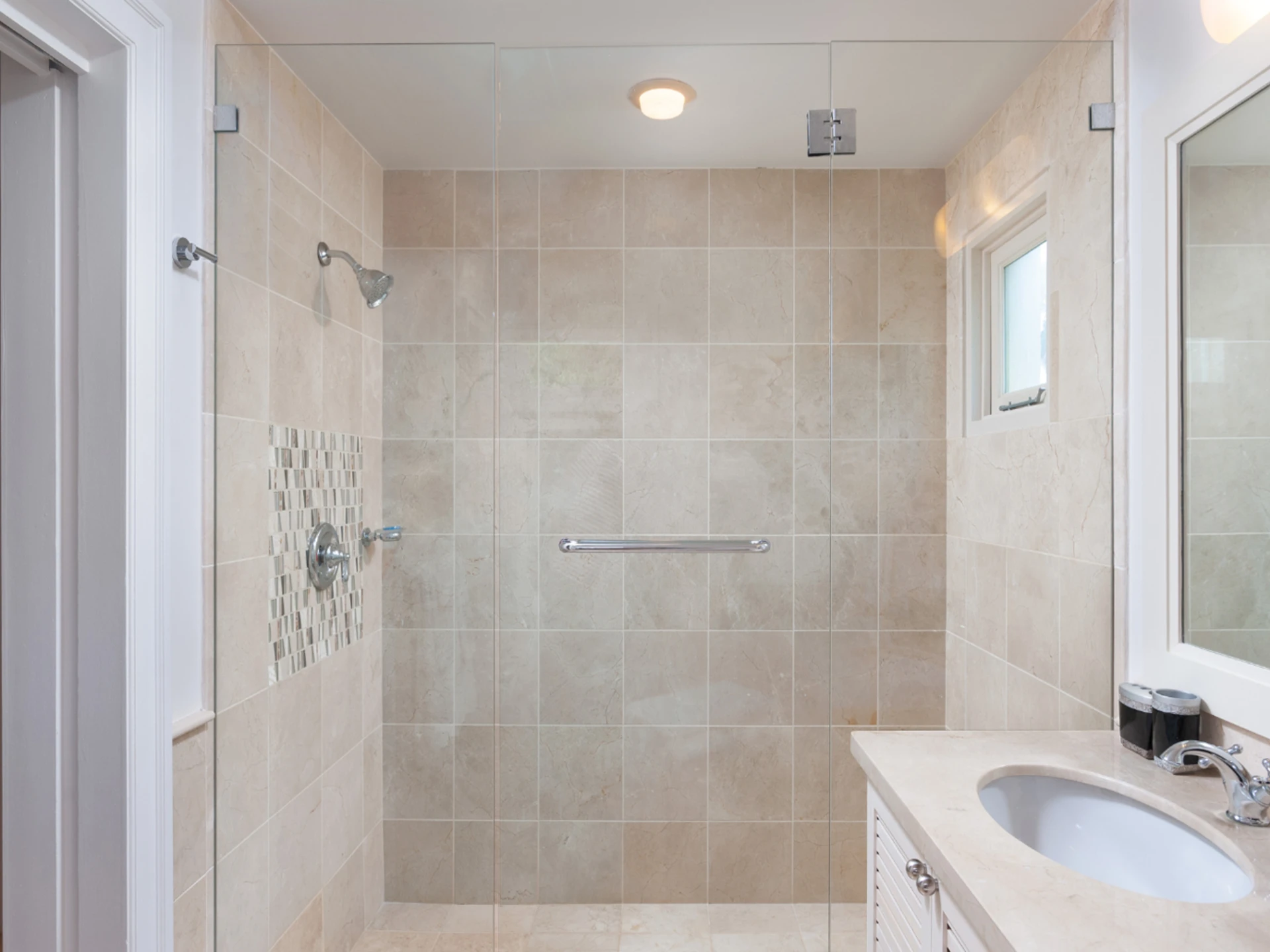 Ensuite bathroom