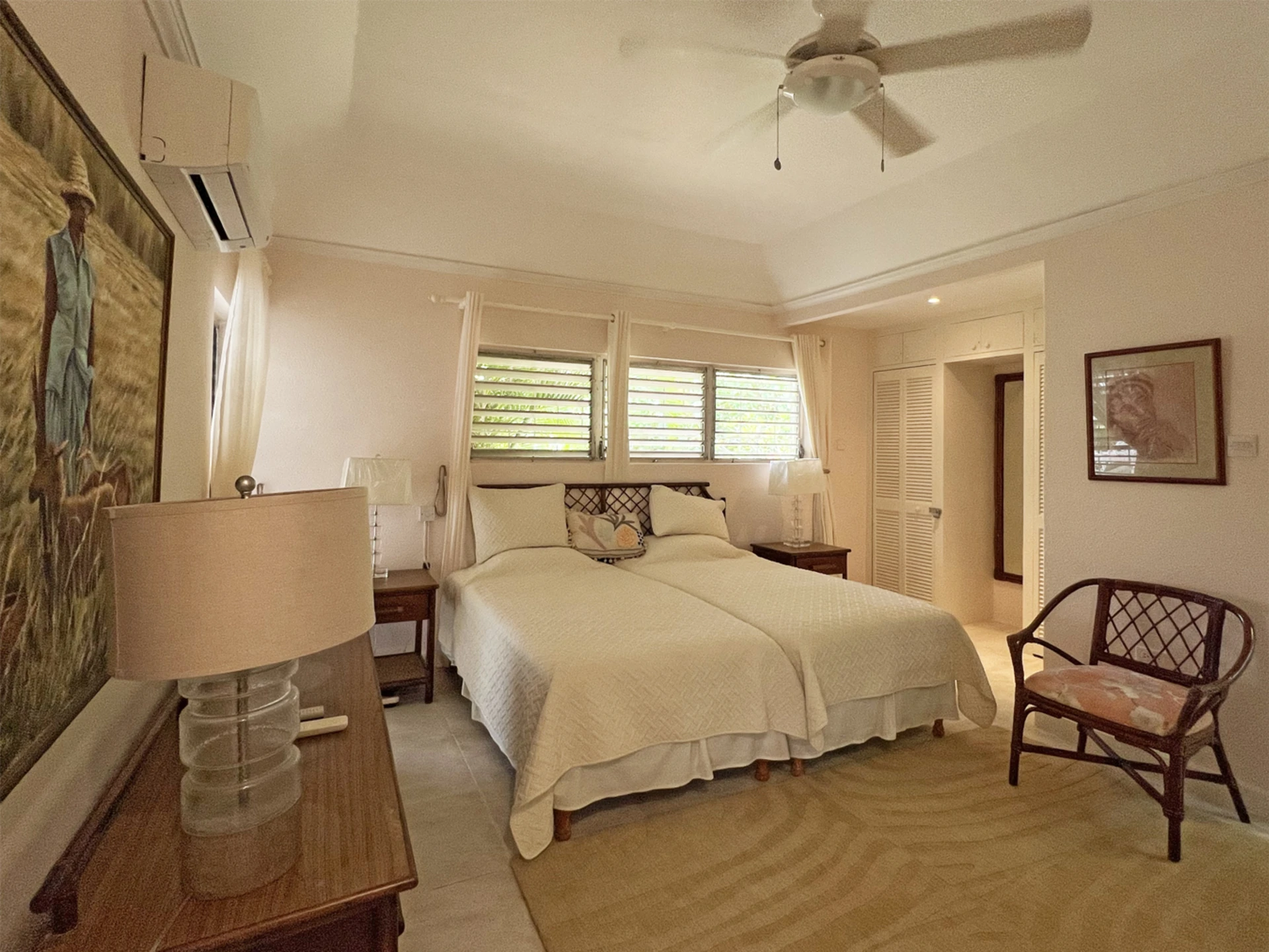 Guest bedroom