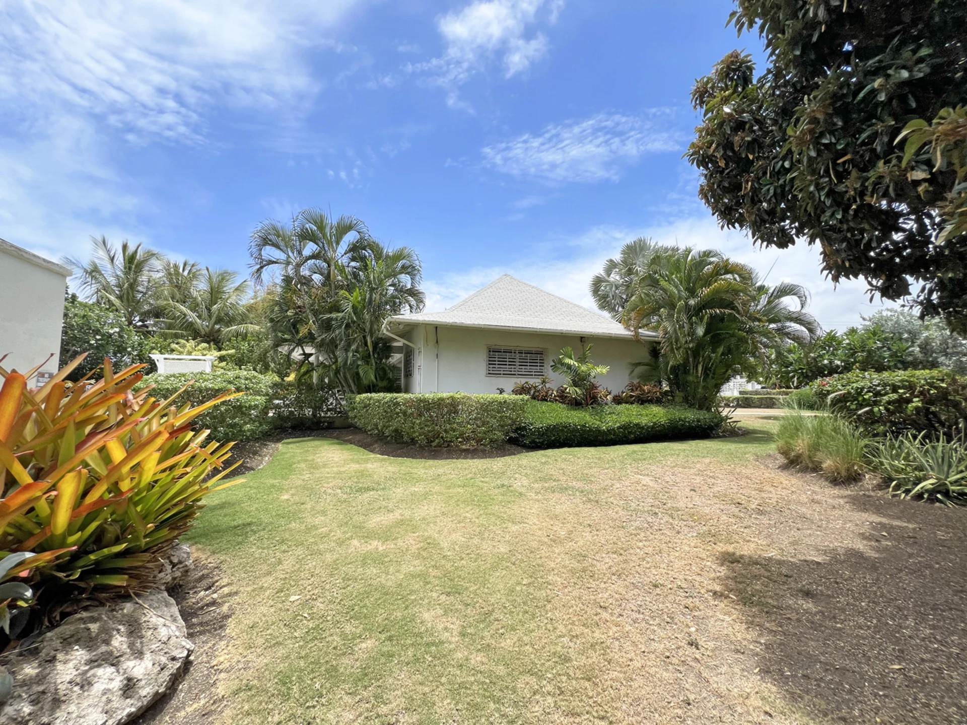 Walking distance to the beach