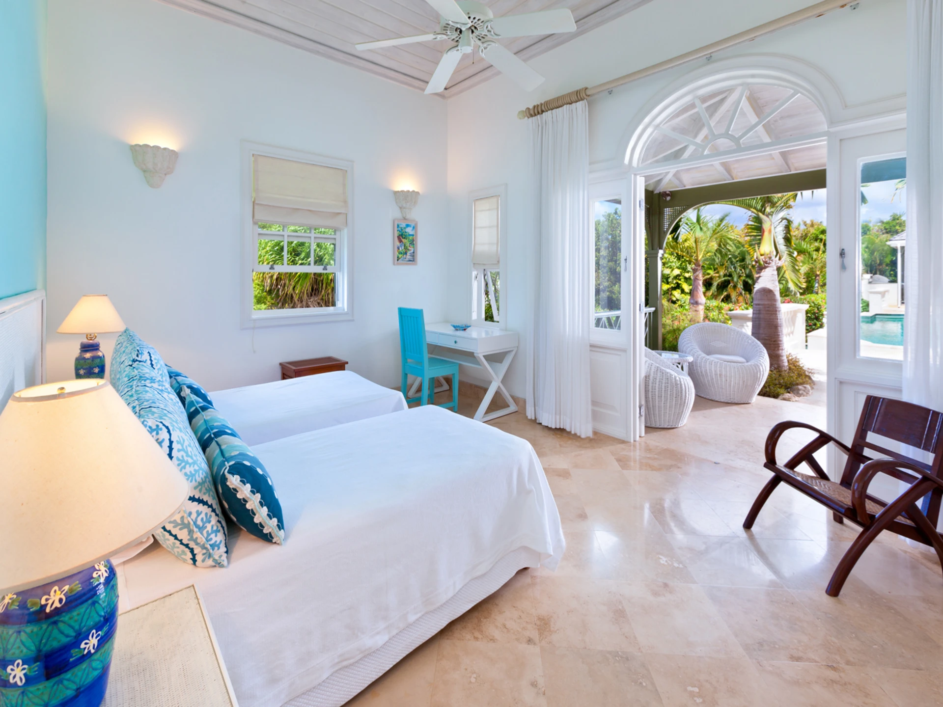 Guest bedroom suite