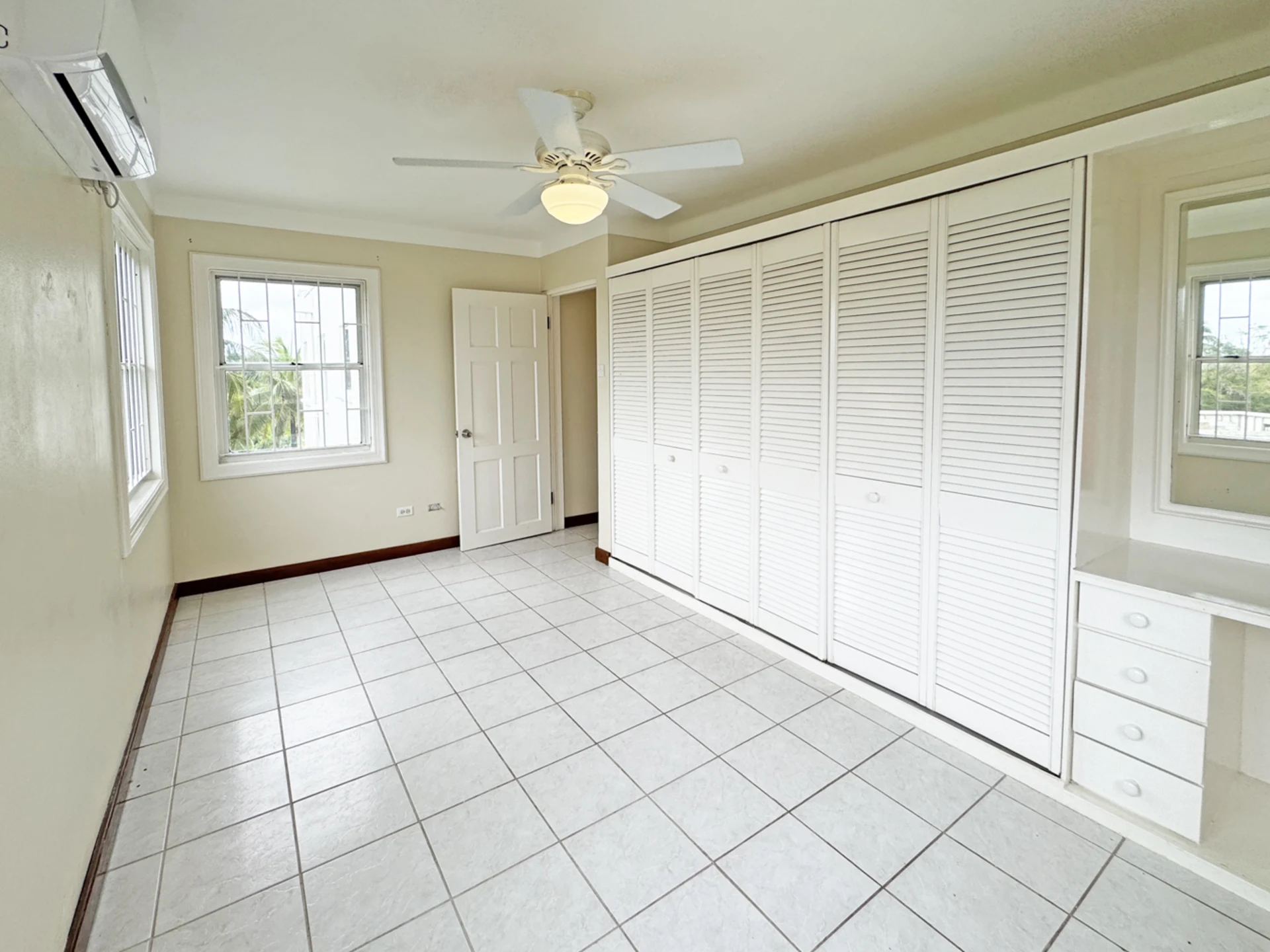 Guest bedroom upstairs