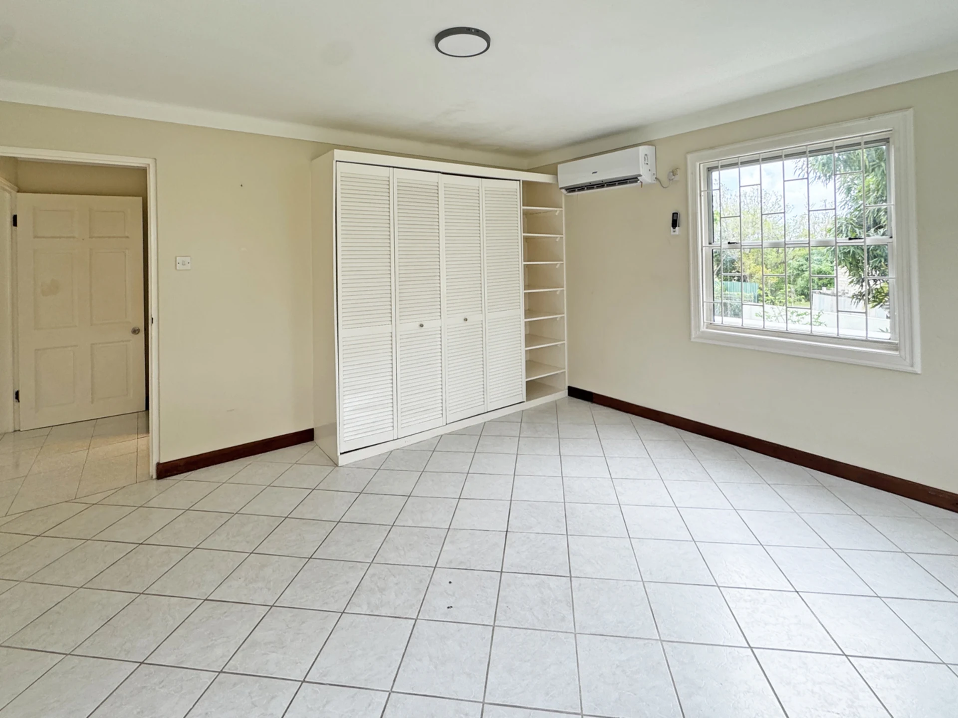Ground floor bedroom
