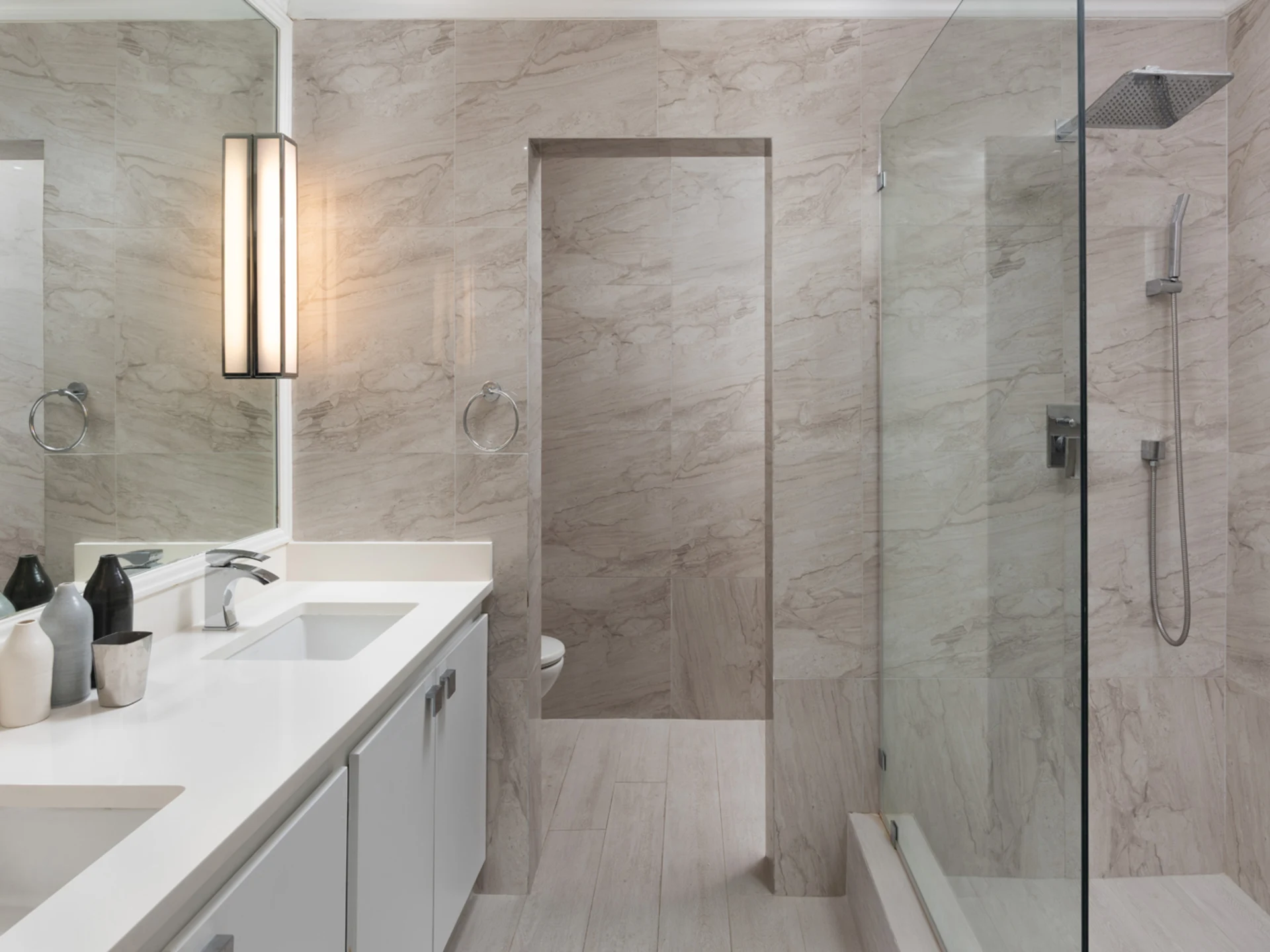 En-suite bathroom
