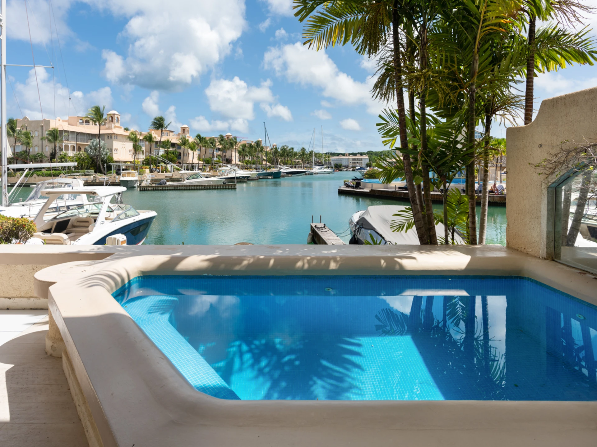 Private plunge pool