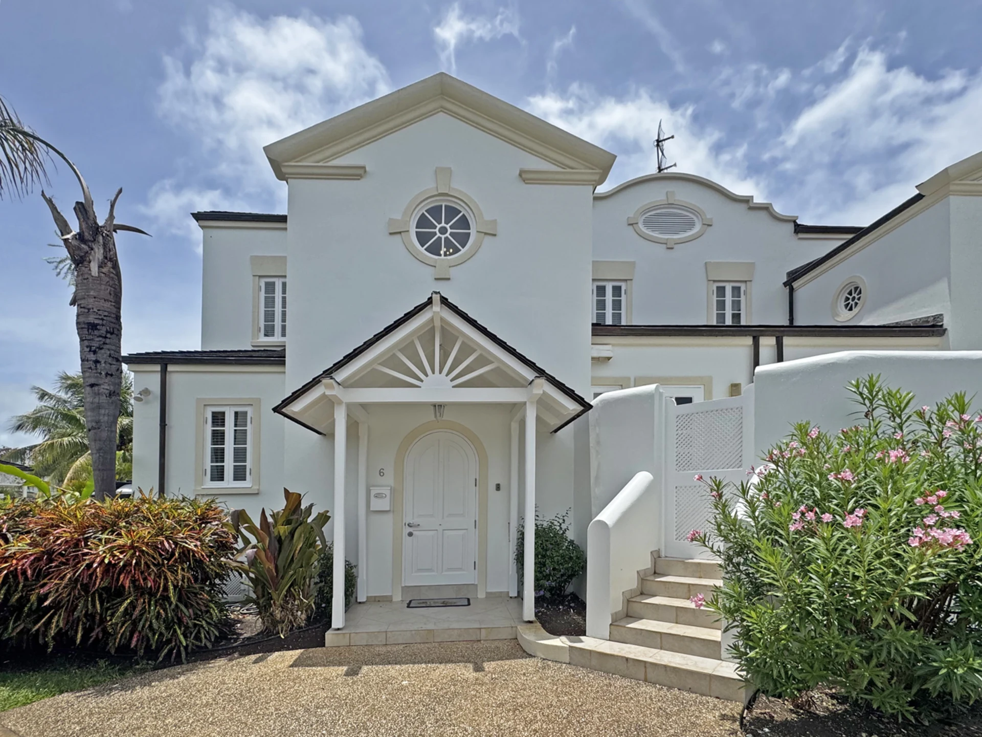 The front of Villa 6
