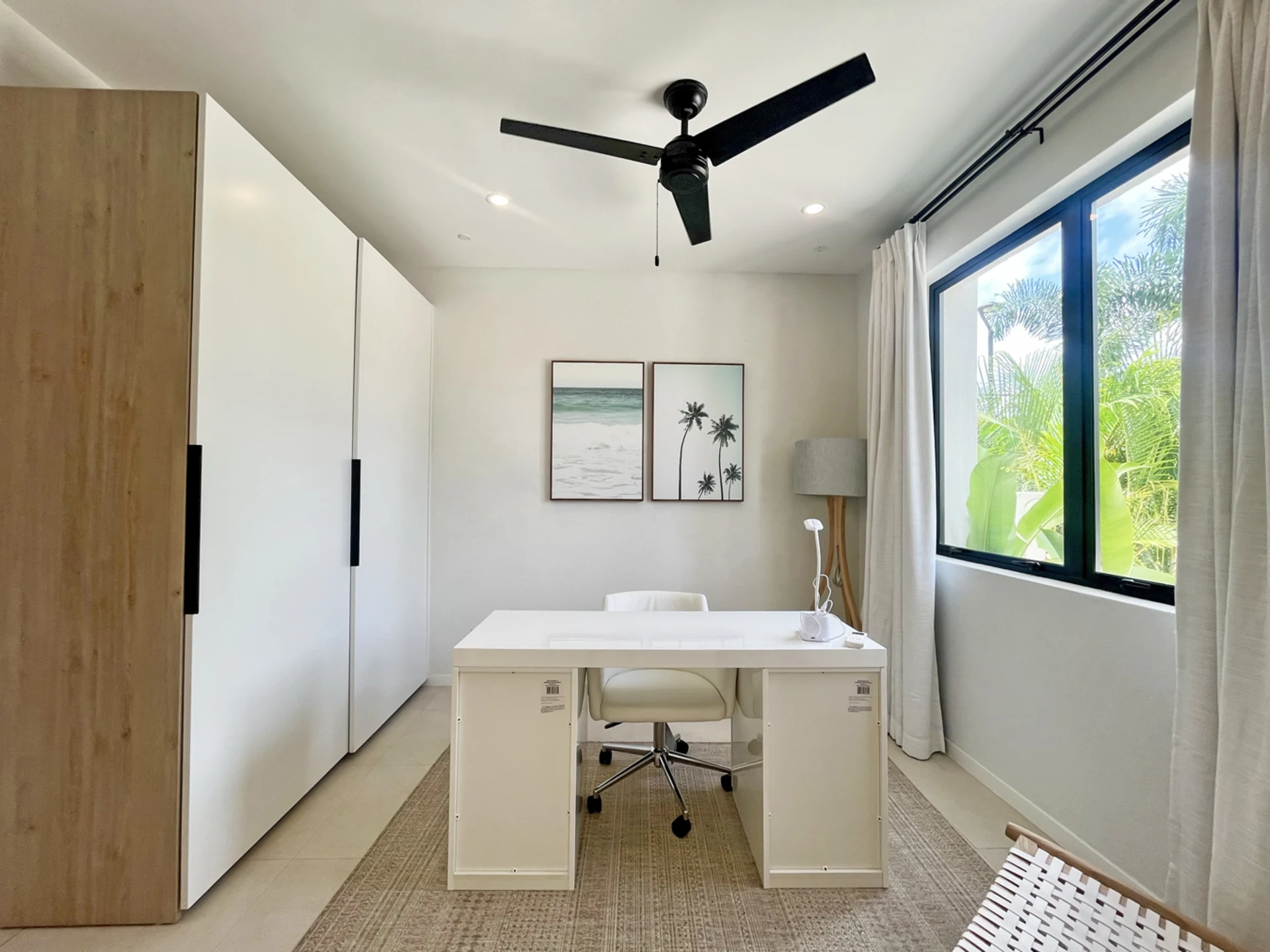 Versatile office
