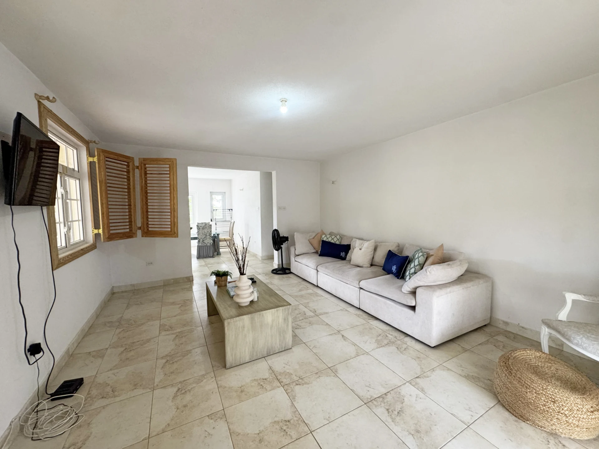 Spacious Living area