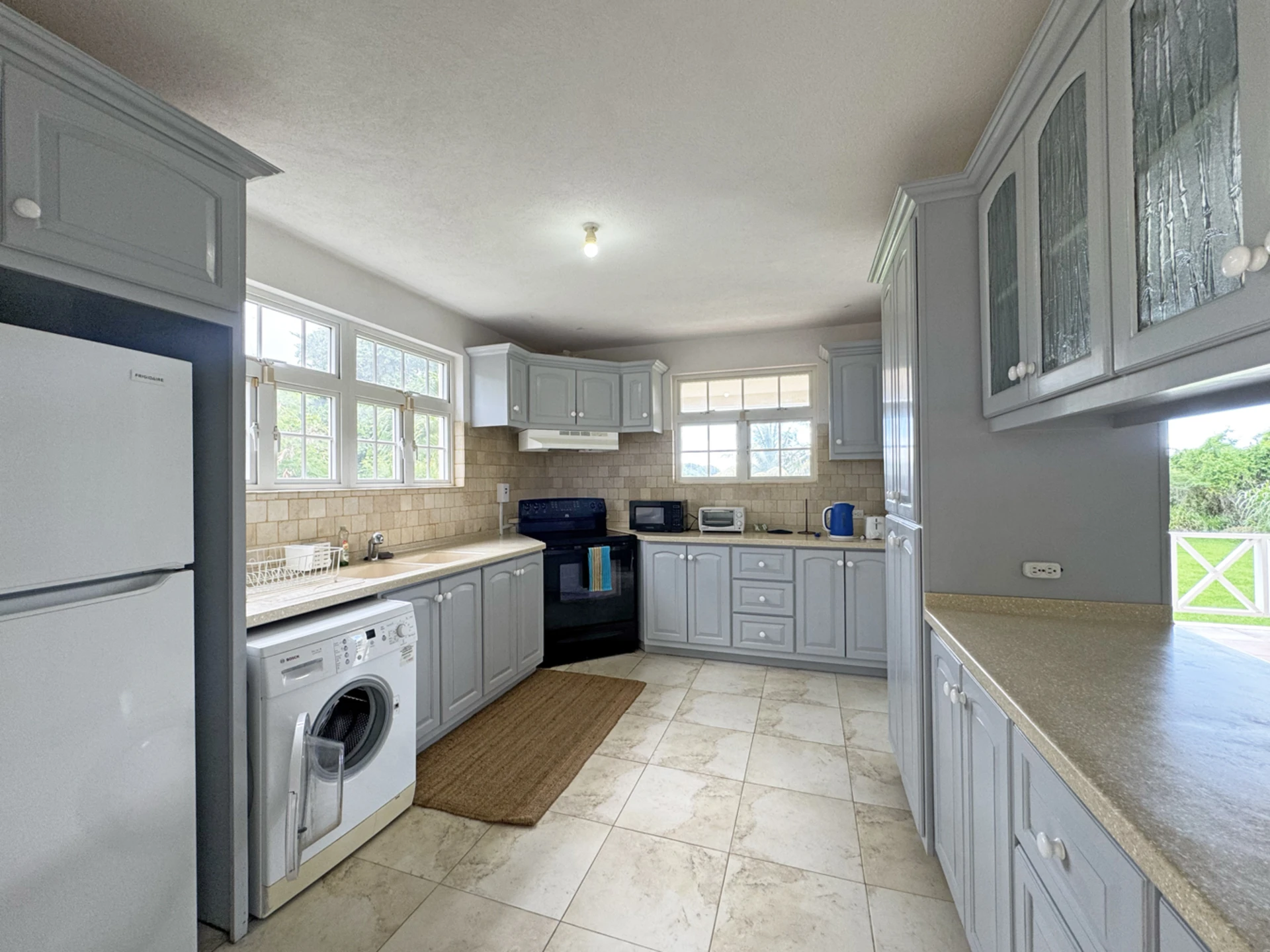 Equipped kitchen