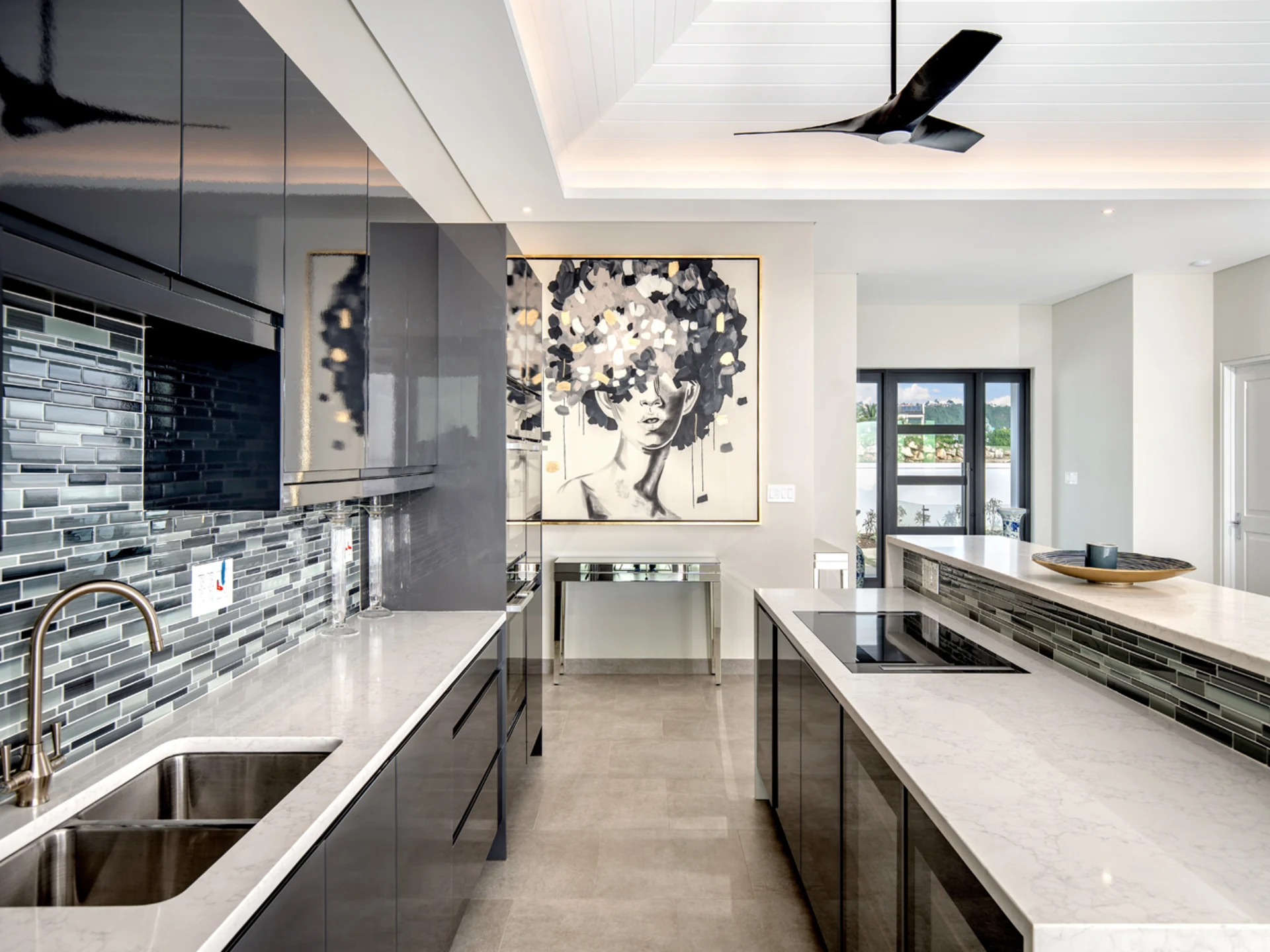 Well equipped kitchen