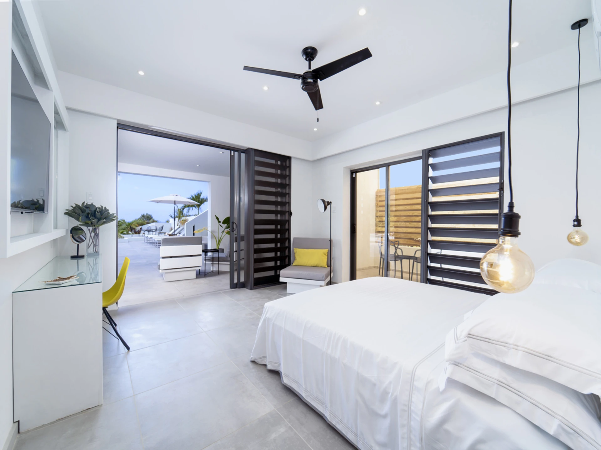 Spacious Bedroom with private terrace