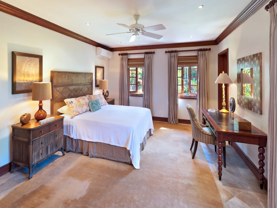 Guest bedroom on ground floor