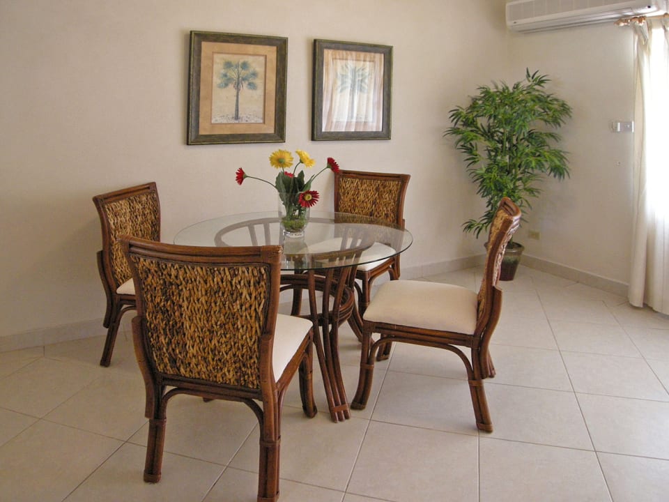 Open plan dining room