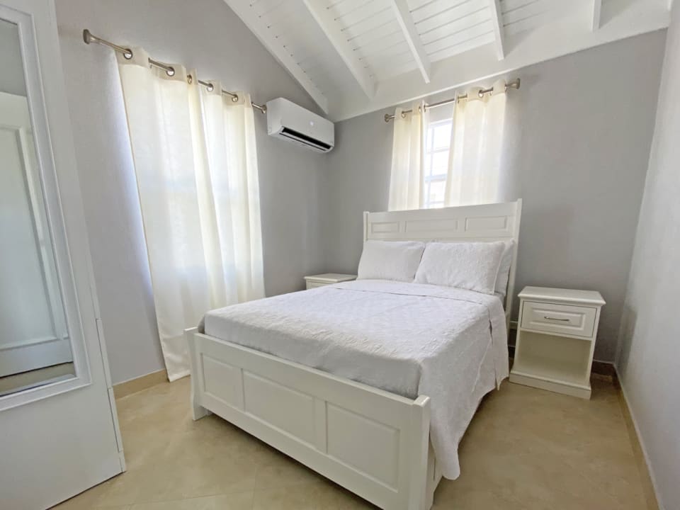 Bedroom 1 with AC