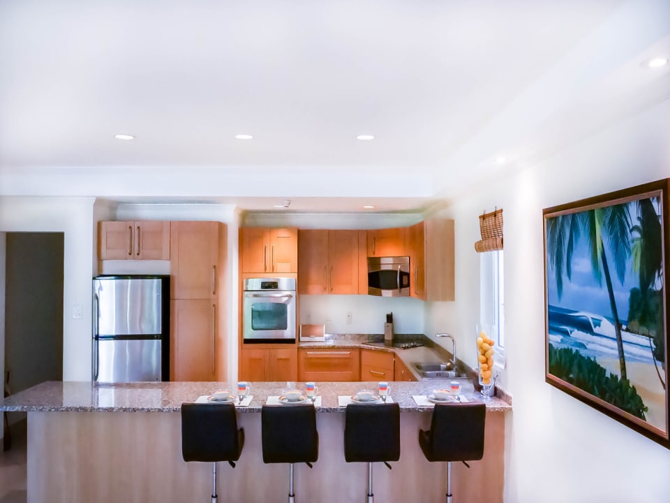 Breakfast Bar at the Kitchen