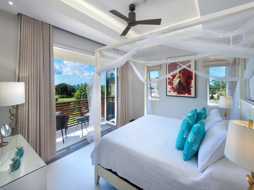 Another bedroom suite