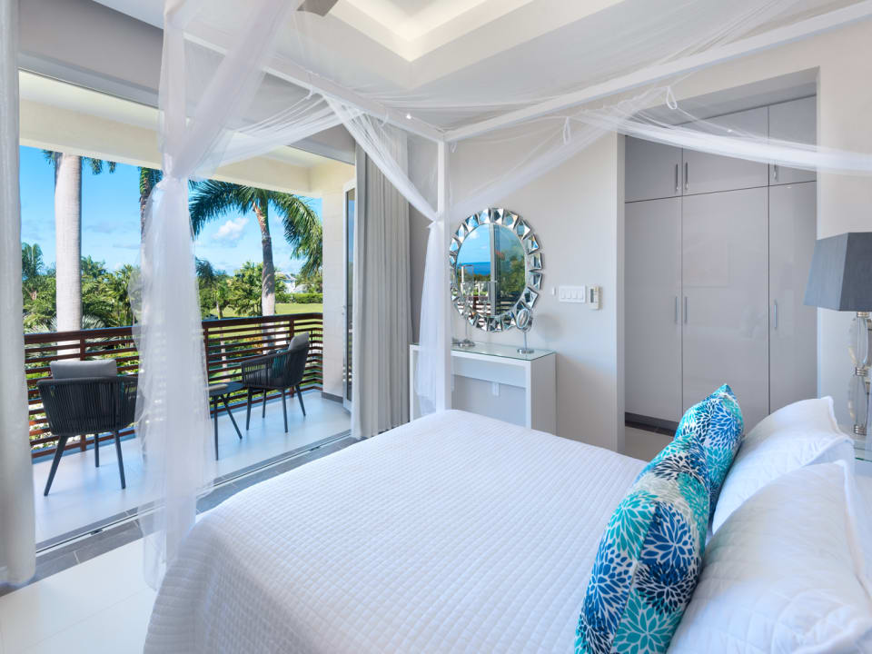 Guest bedroom
