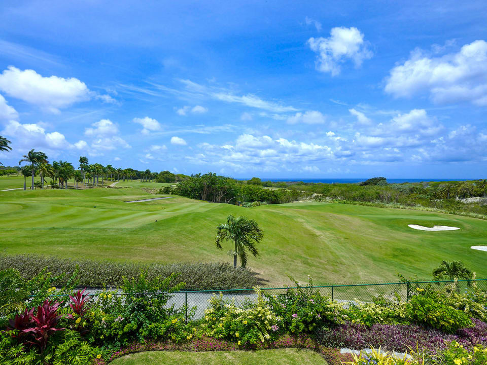 Sea and golf course views