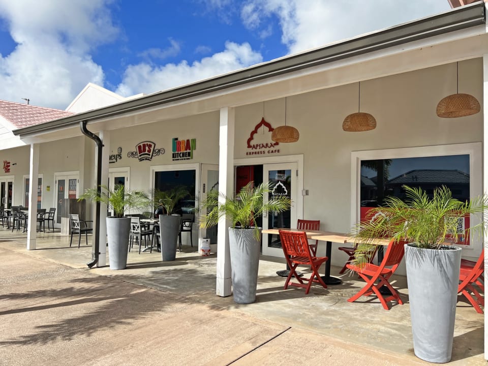 Nearby Restaurants