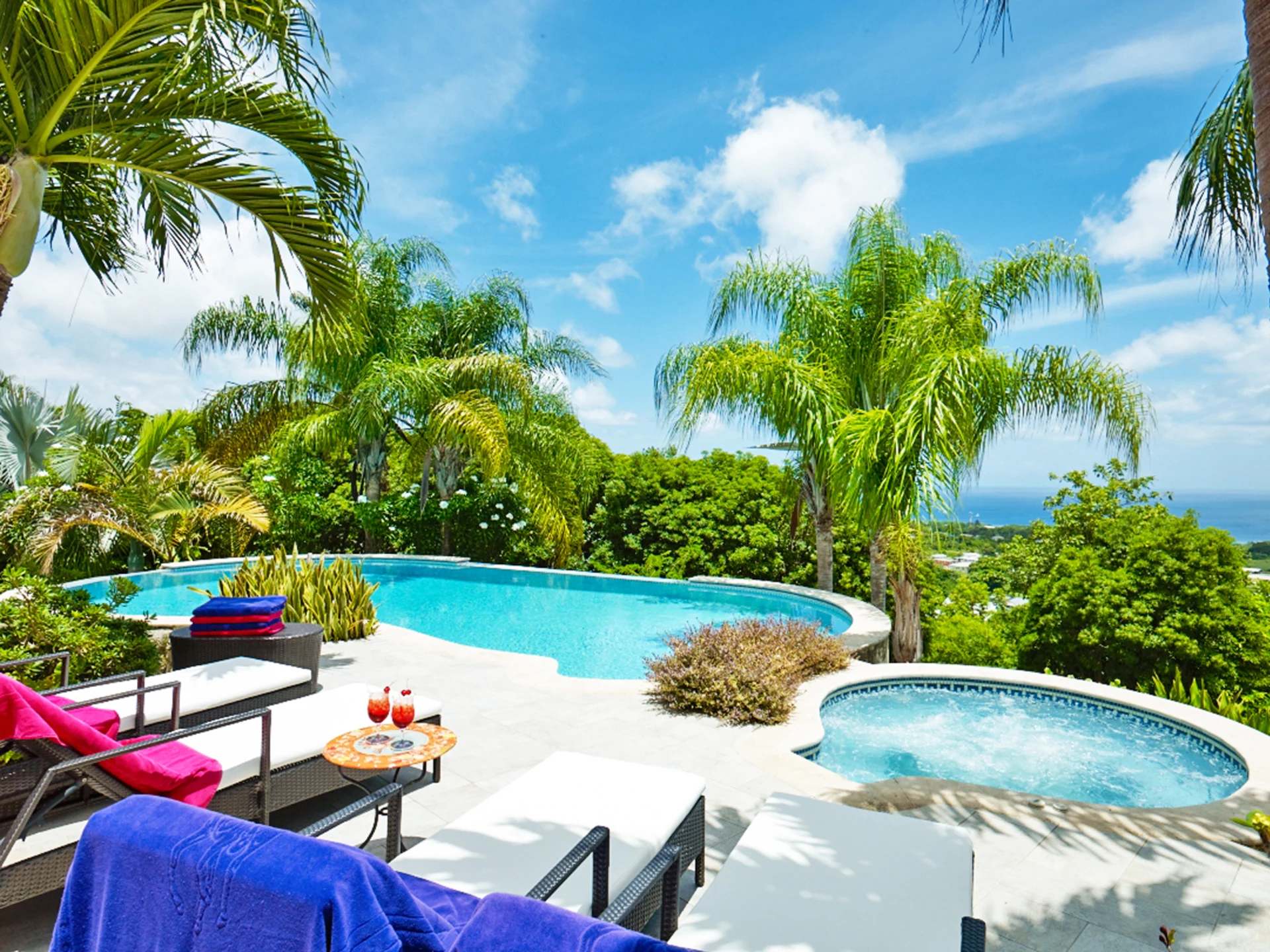 Views of the ocean from the swimming pool and jacuzzi terrace