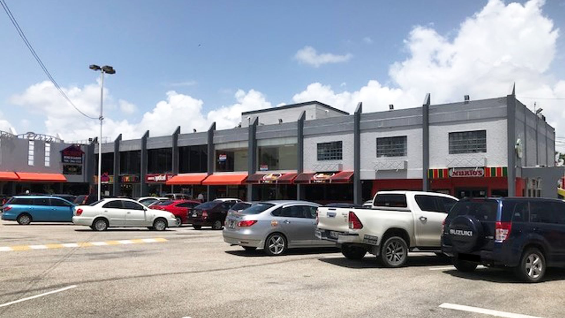 Valpark Shopping Plaza Building 6 Unit 2.14 • Office • Trinidad Real