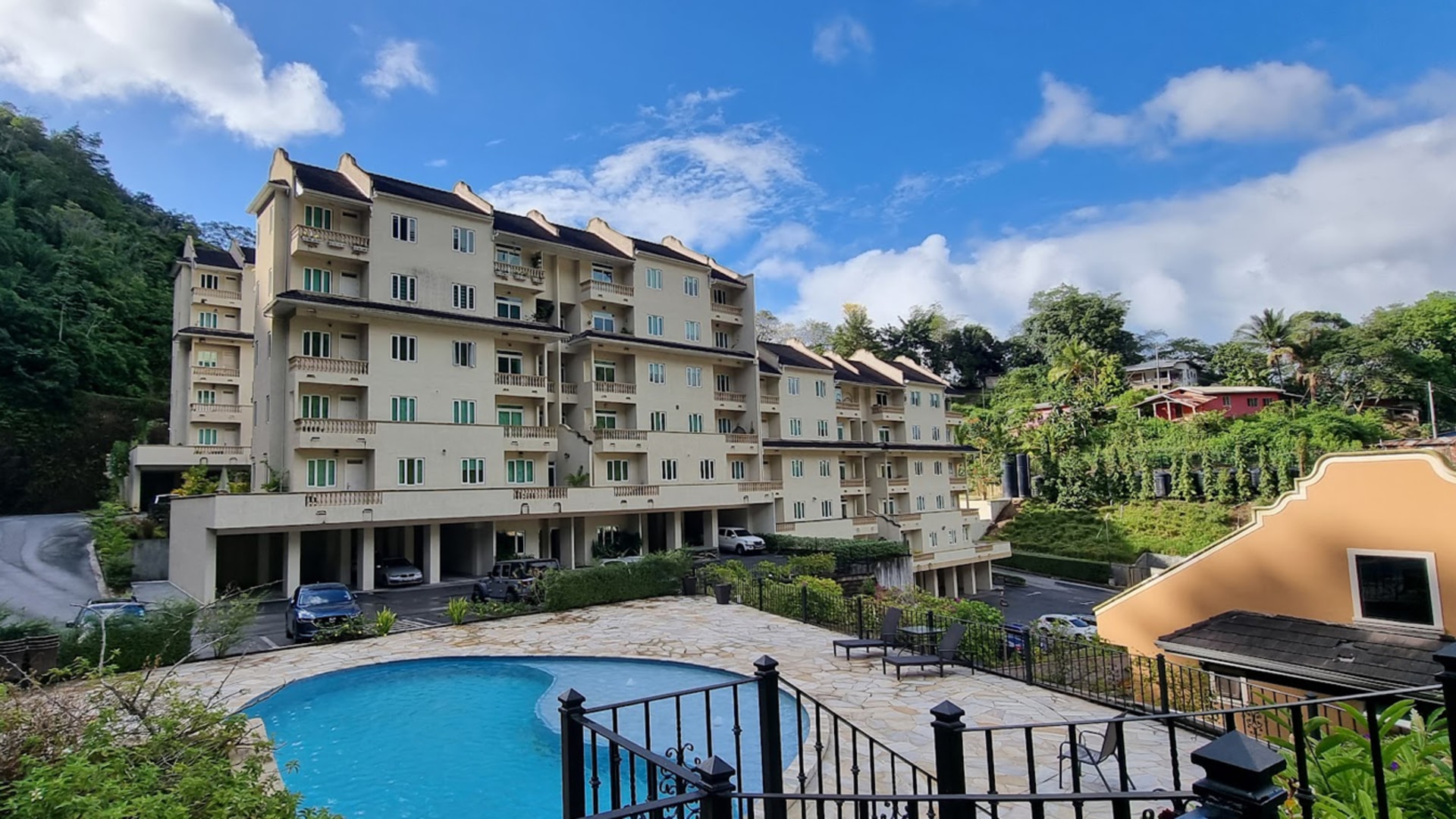 La Rive Grande, Building 2, Fifth Floor • Apartment • Trinidad Real