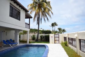 Shared pool & pool deck
