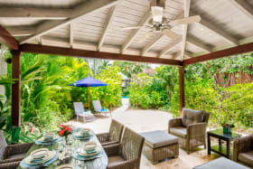 Stunning outdoor living space at Claridges 9
